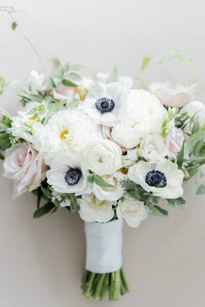 Bride's wedding bouquet