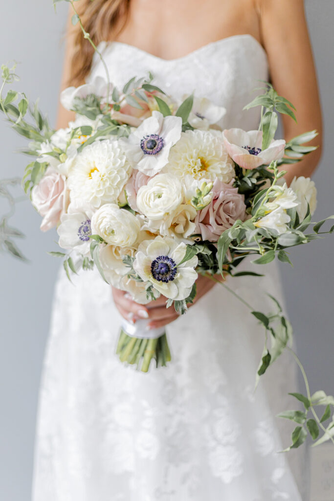 Bride's bouquet details