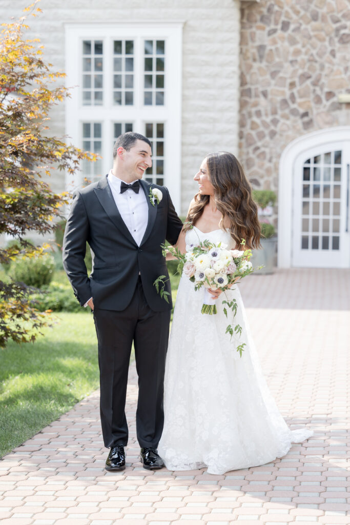 Bride and groom couple portraits outside of the Ryland Inn wedding venue, northern New Jersey