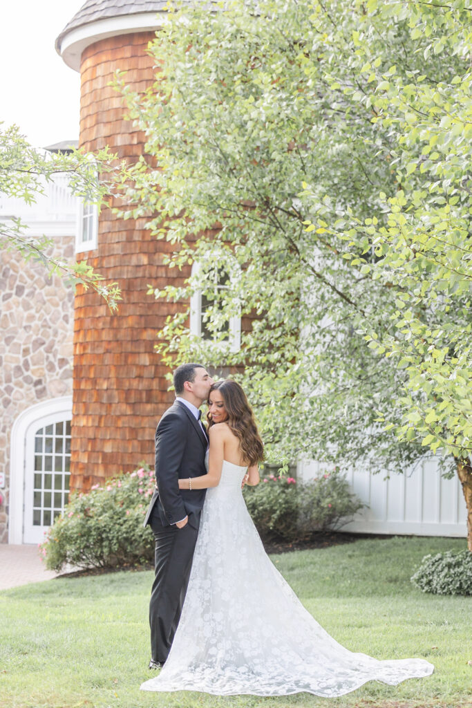 Bride and groom couple portraits outside of the Ryland Inn wedding venue, northern New Jersey