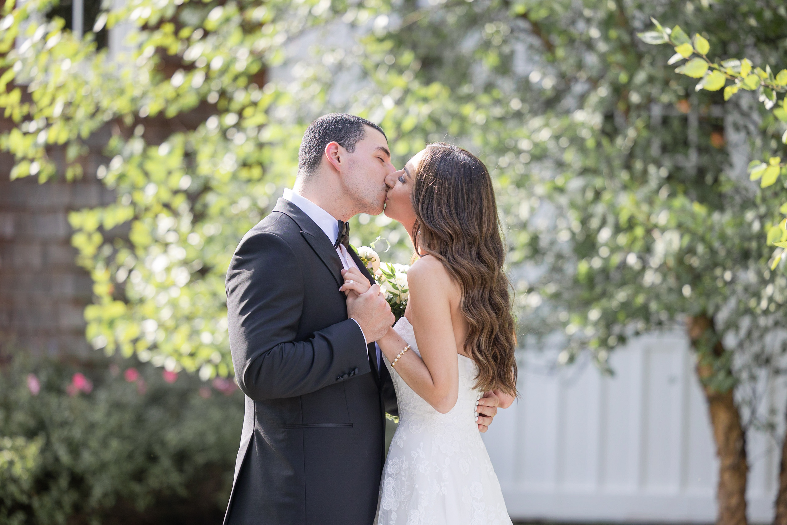 Bride and groom couple portraits outside of the Ryland Inn wedding venue, northern NJ
