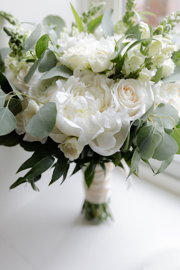 Bride's wedding bouquet