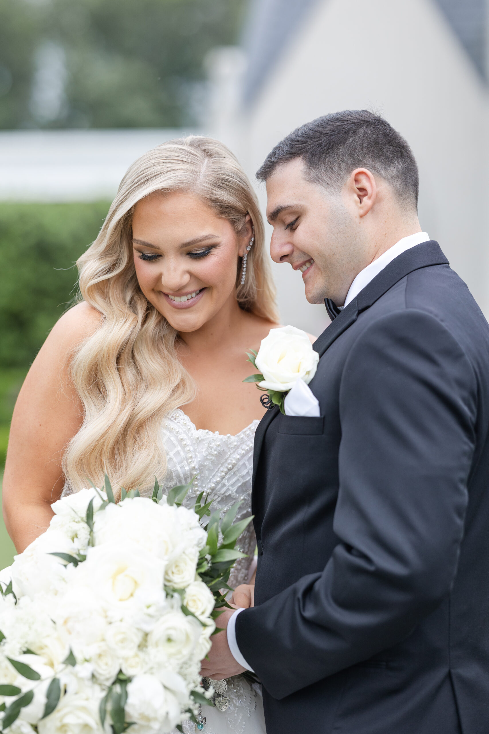 Bride and Groom Outdoor Portraits_Outside Chateau Wedding Venue