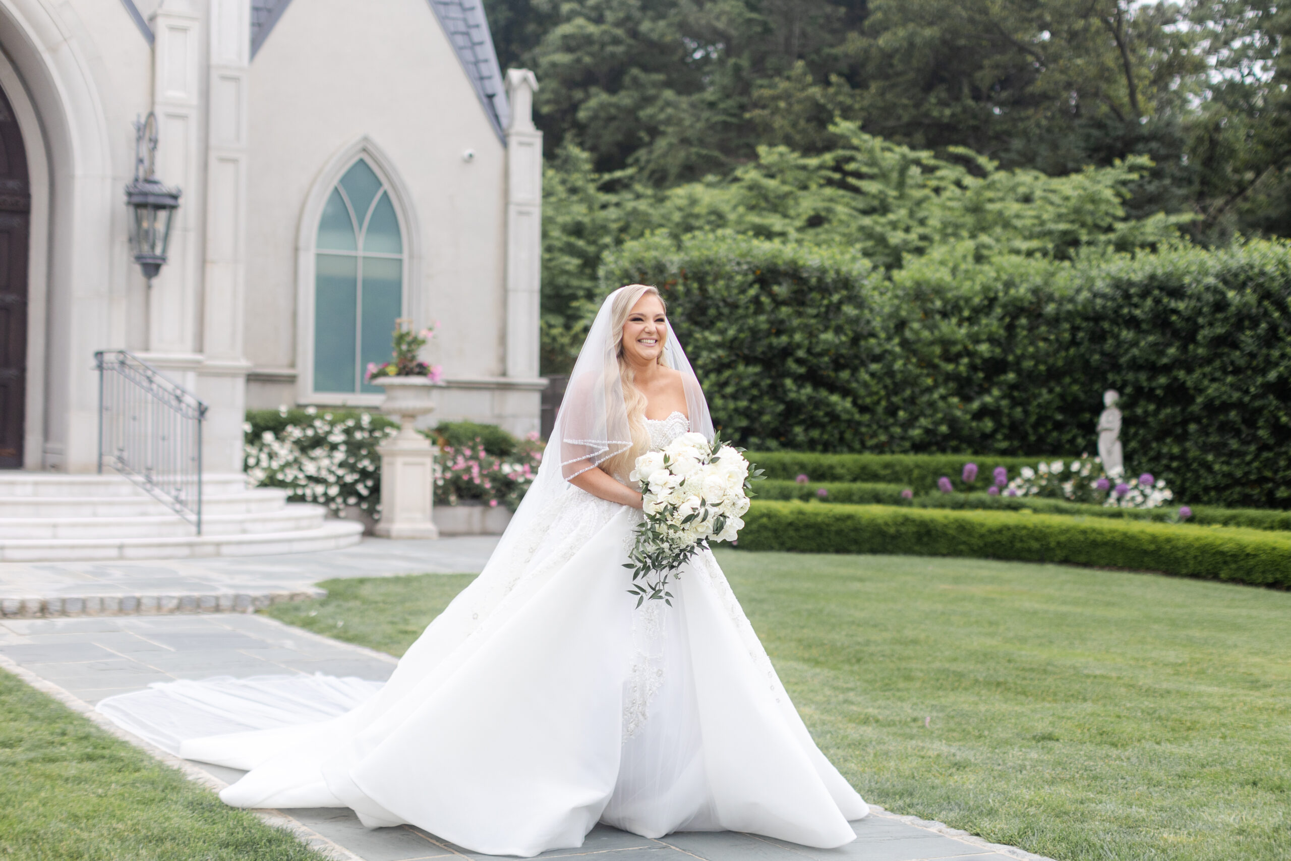Wedding Ceremony_Bride Walking Down the Aisle from Chateau_Park Chateau