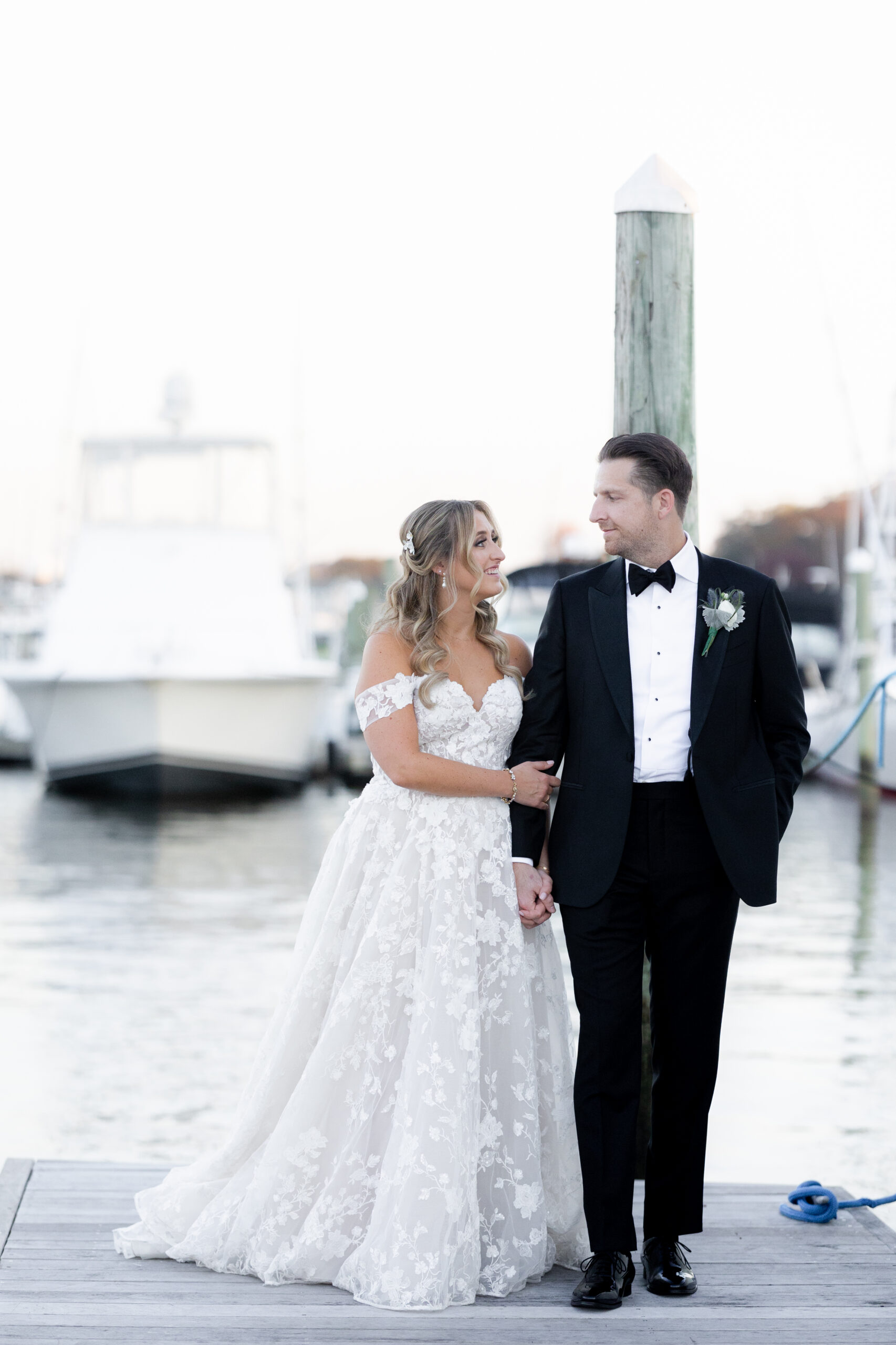 Bride and Groom_Outdoor Sunset Portraits_Yacht Club Wedding