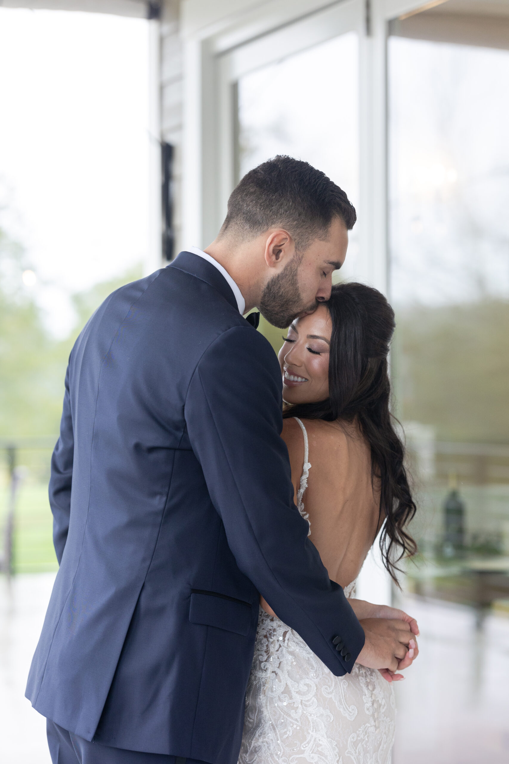 Bride and Groom Outdoor Couple Portraits_Bear Brook Valley Venue