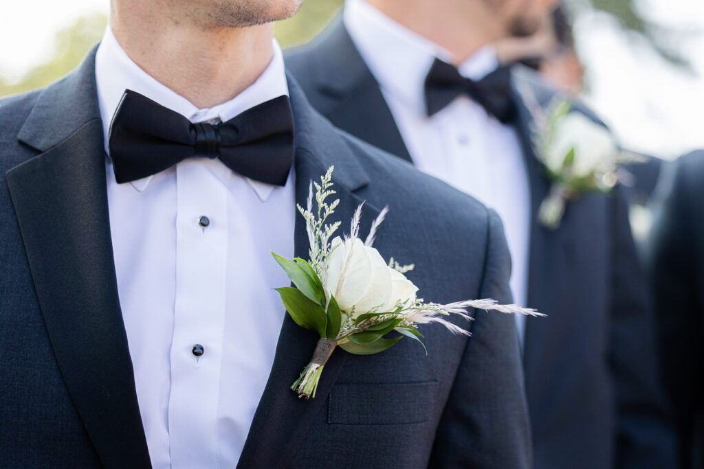 Groomsmen boutonniere