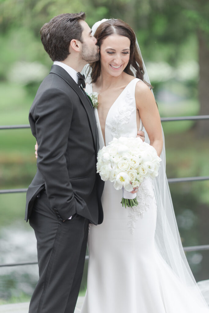 Bride and groom outdoor wedding portraits in northern New Jersey wedding venue