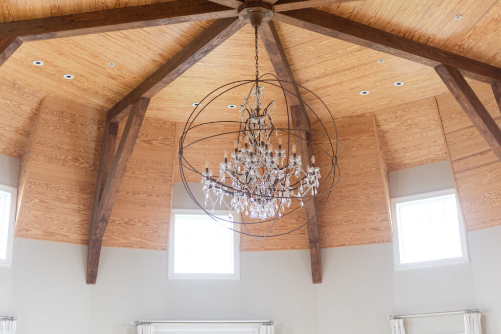 Bear Brook Valley Wedding Venue - Indoor Bridal Suite with Chandelier