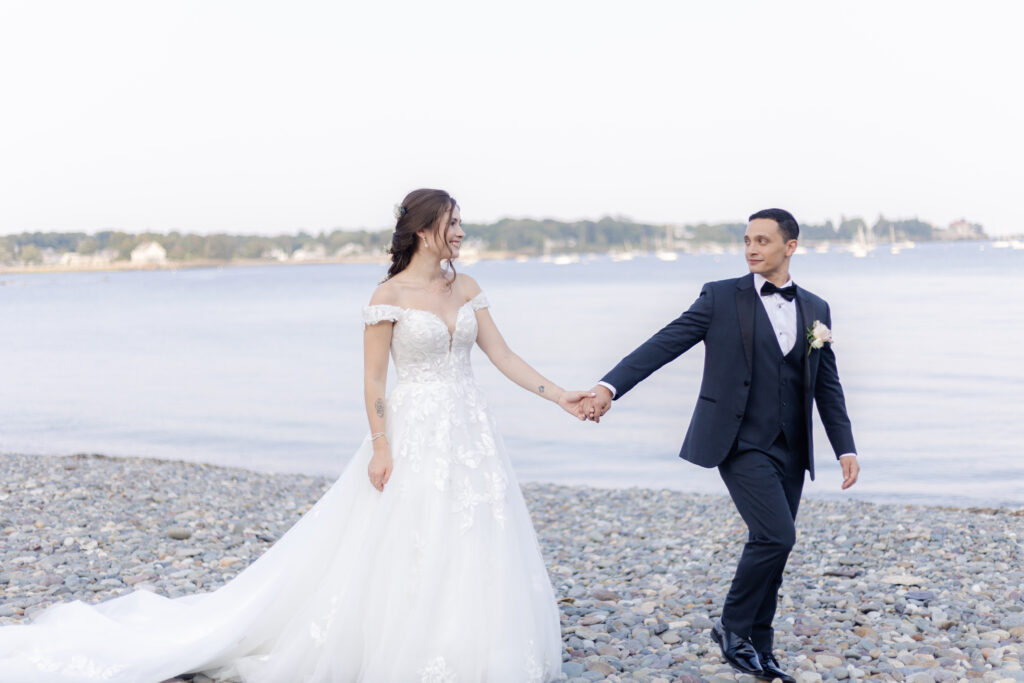 Oceanview sunset photos with bride and groom