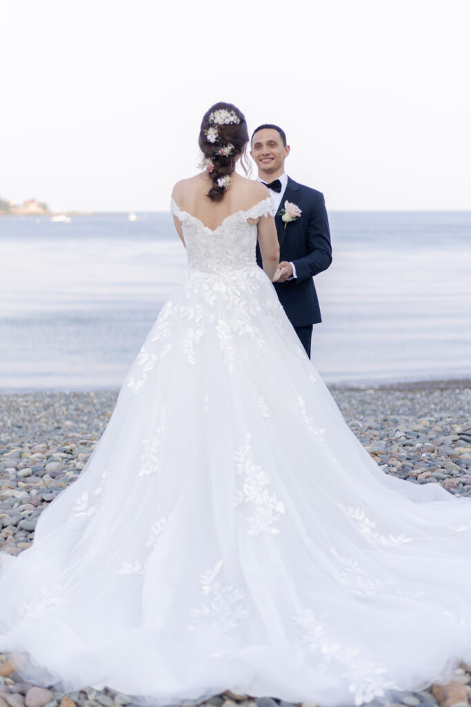 Oceanview sunset photos with bride and groom