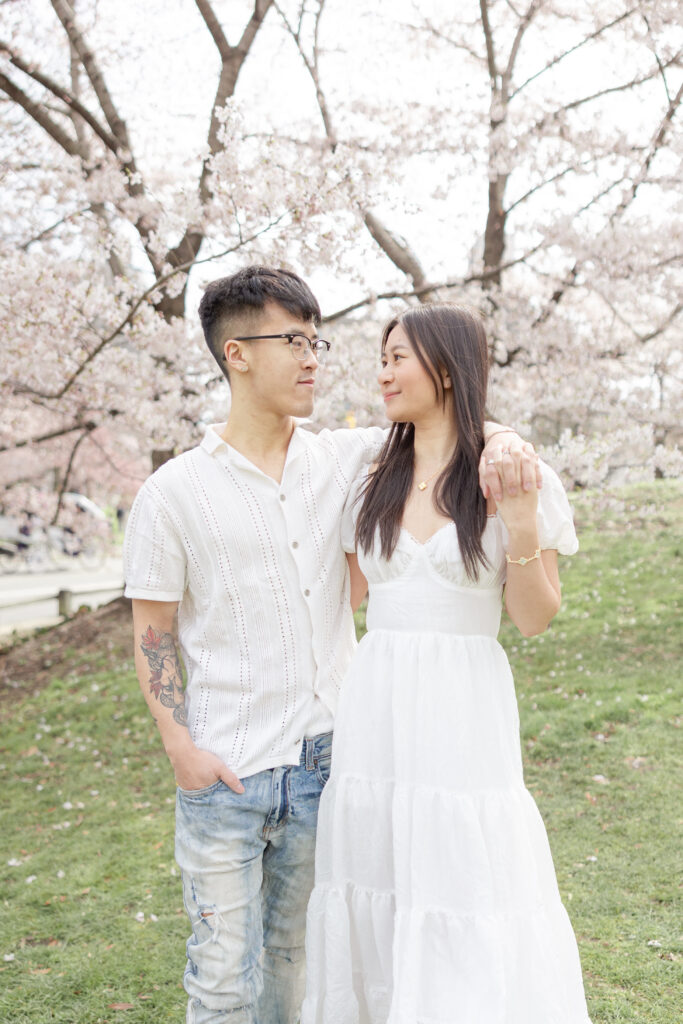 Romantic NYC Cherry Blossom Photos in Central Park