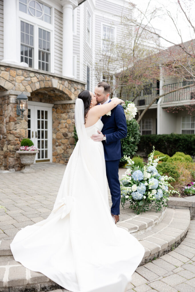 Bride and groom outdoor photos at Basking Ridge NJ Wedding Venue