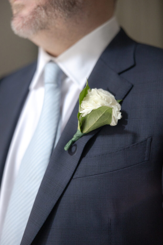 Groom's boutonniere