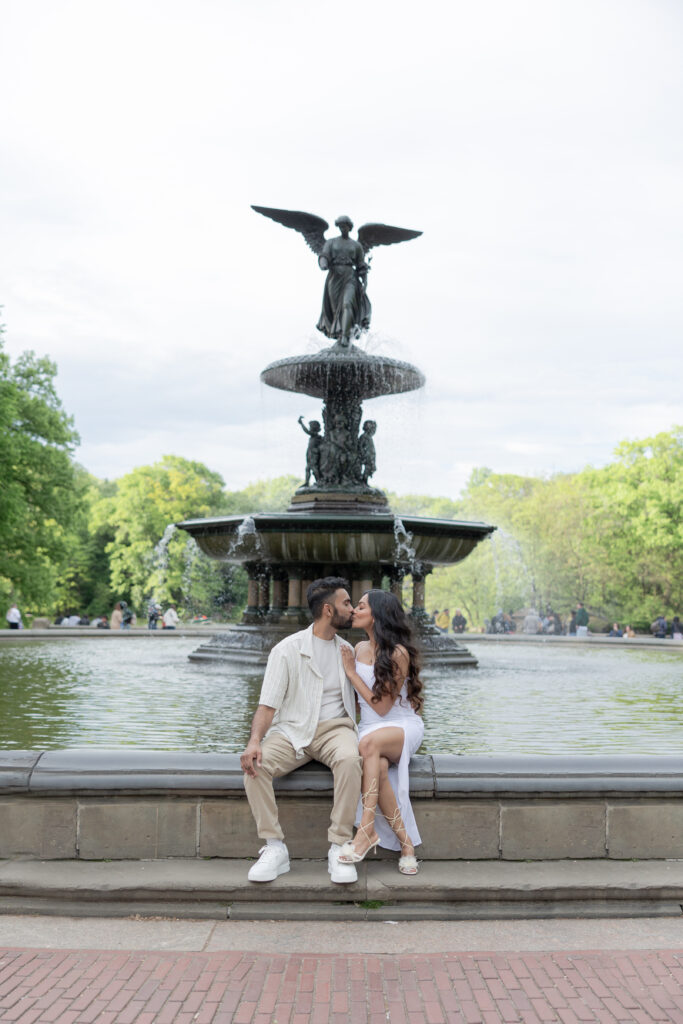 Spring Couple Session in NYC Central Park