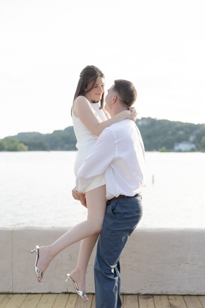 Romantic couple photos in New Jersey Lake Mohawk