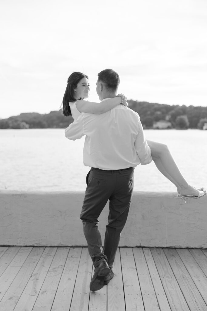 Black and white romantic couple photos in New Jersey