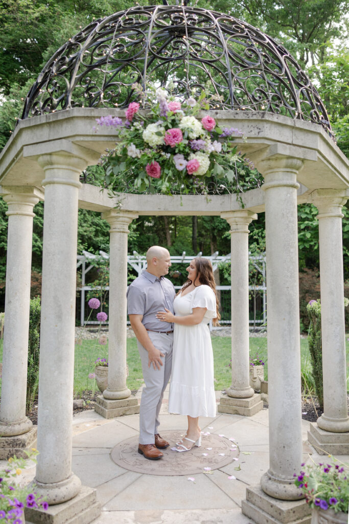 NJ couple photos in front of gazebo