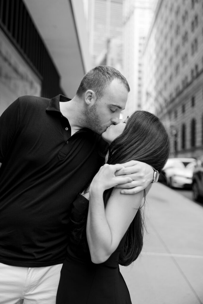 Black and white NYC engagement photos 