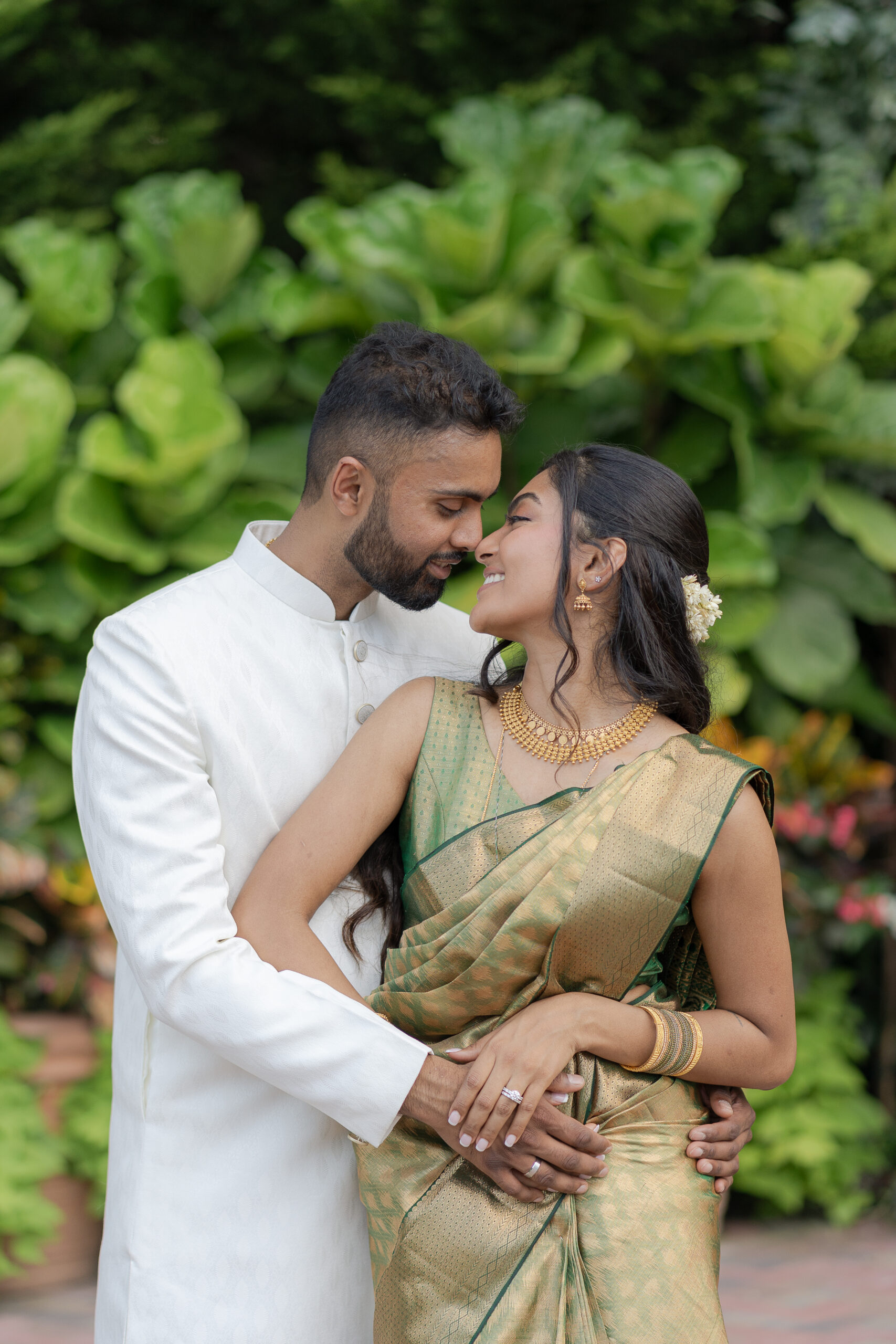 Wedding portraits at Crest Hollow Country Club