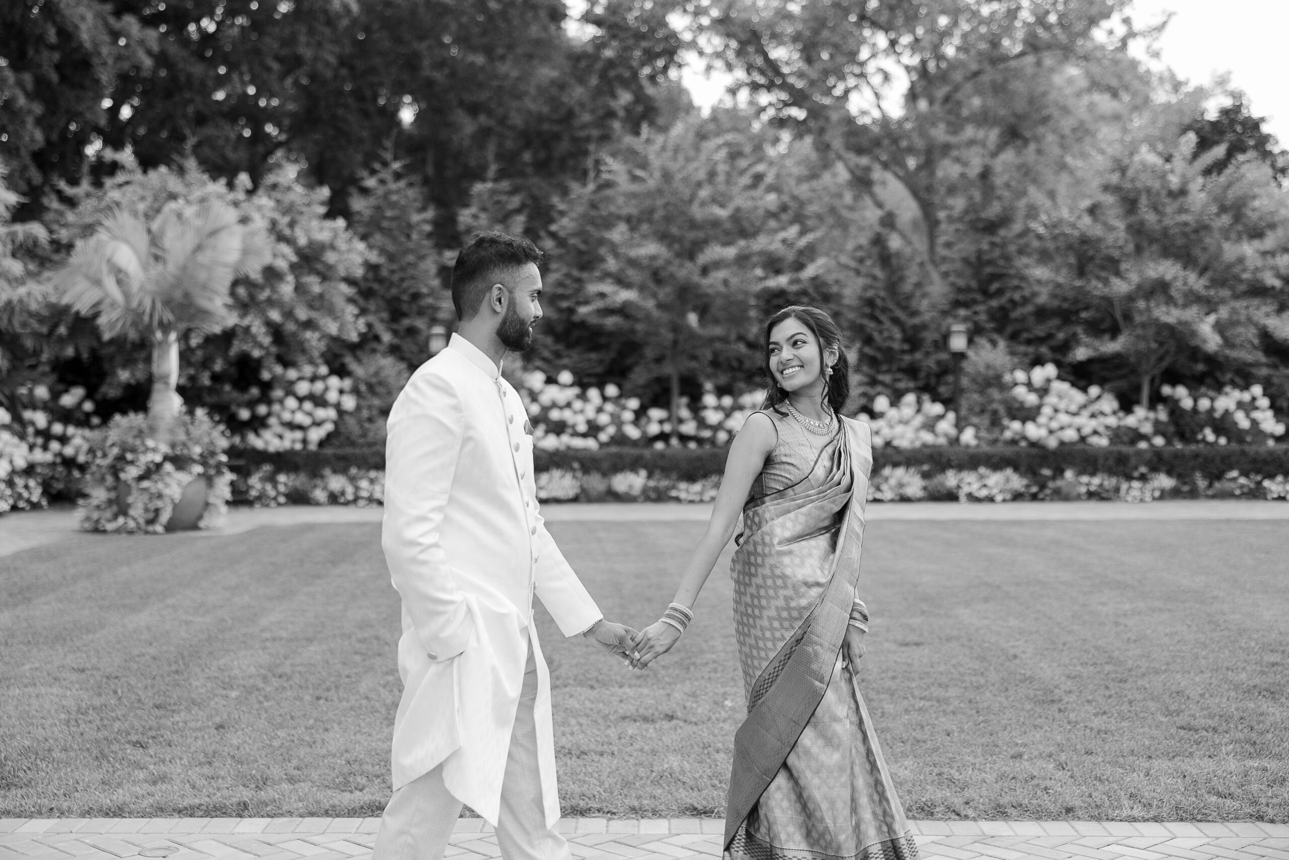 Wedding portraits at Crest Hollow Country Club