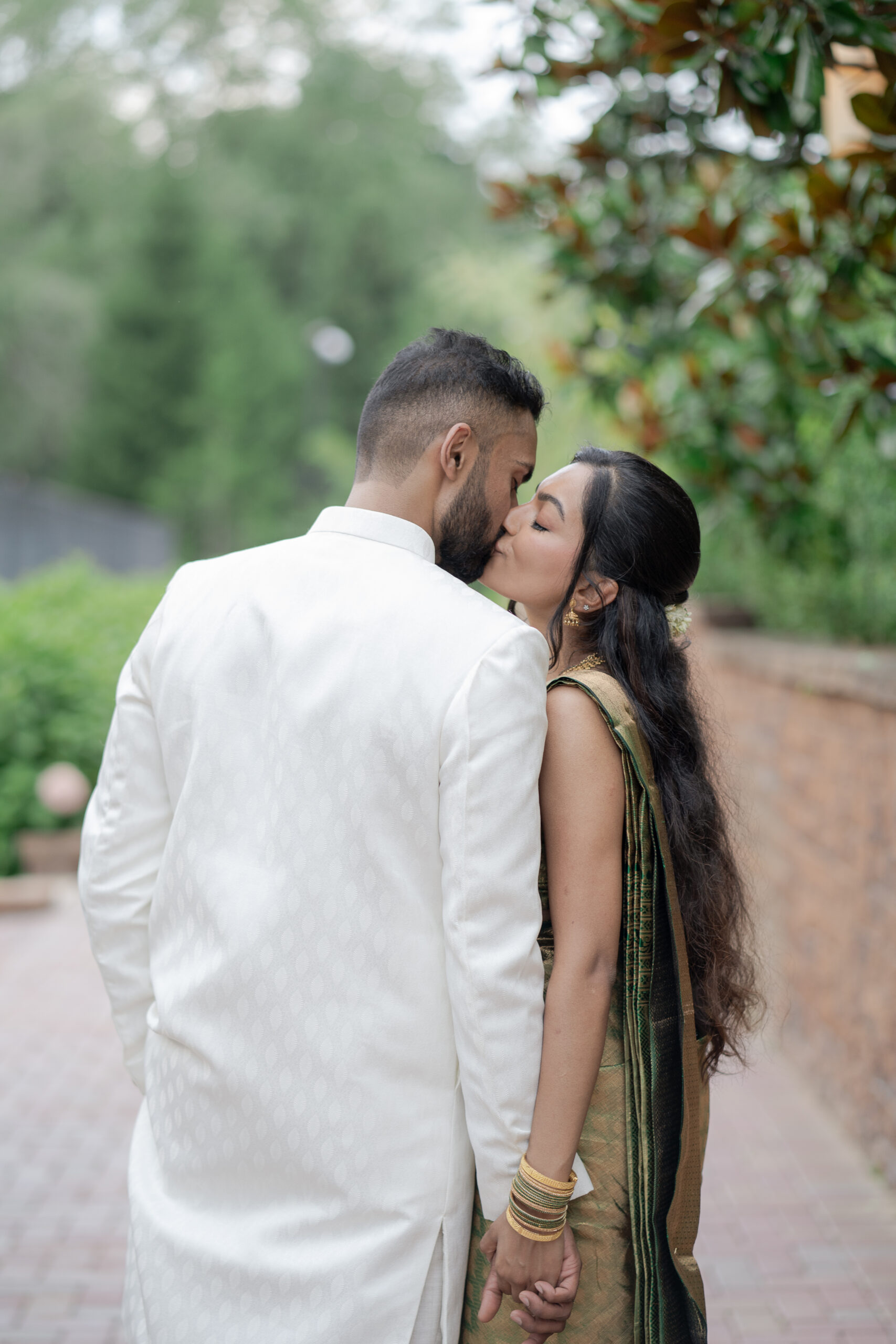 Bride and groom at Crest Hollow Country Club