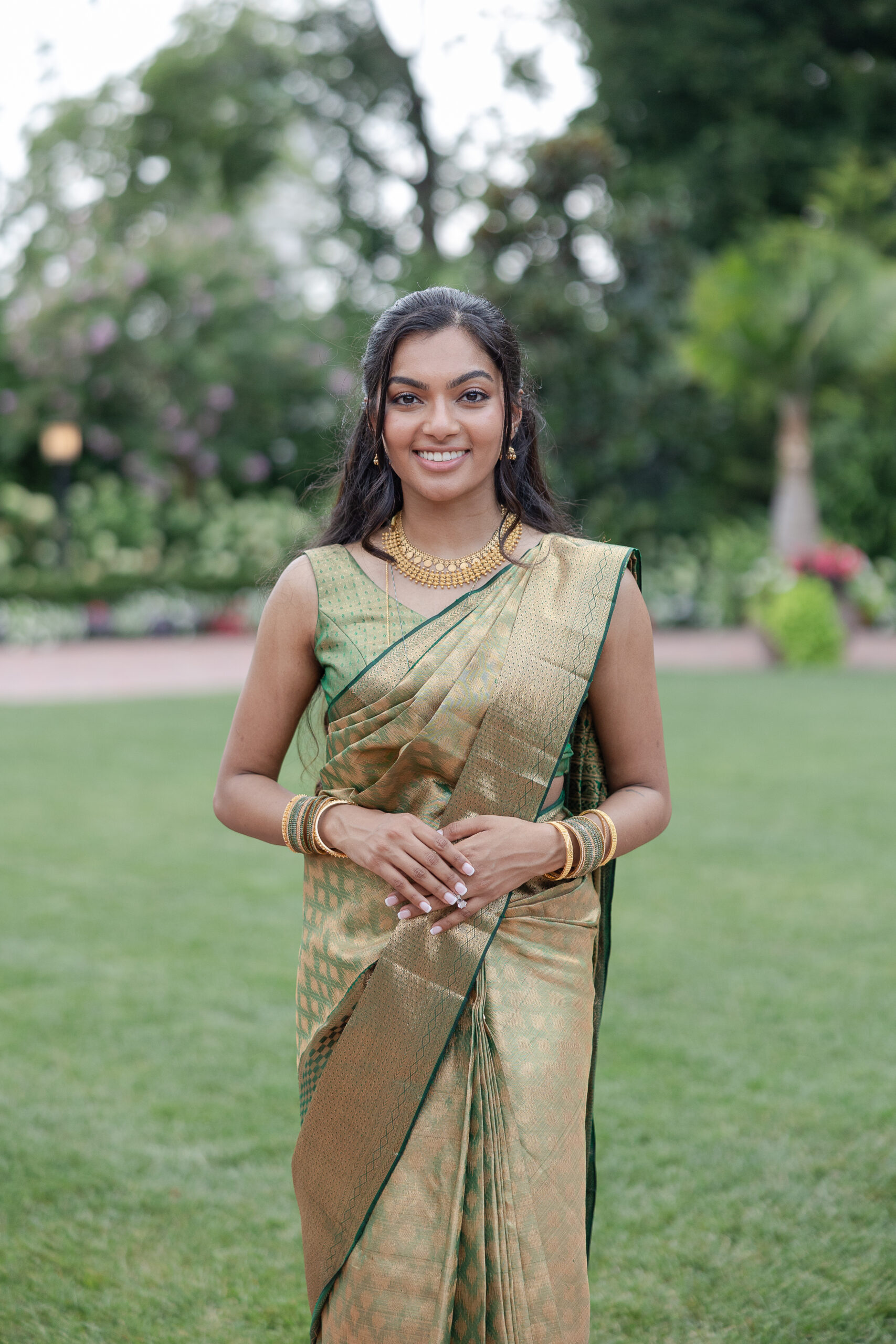 Bride portraits at Crest Hollow Country Club