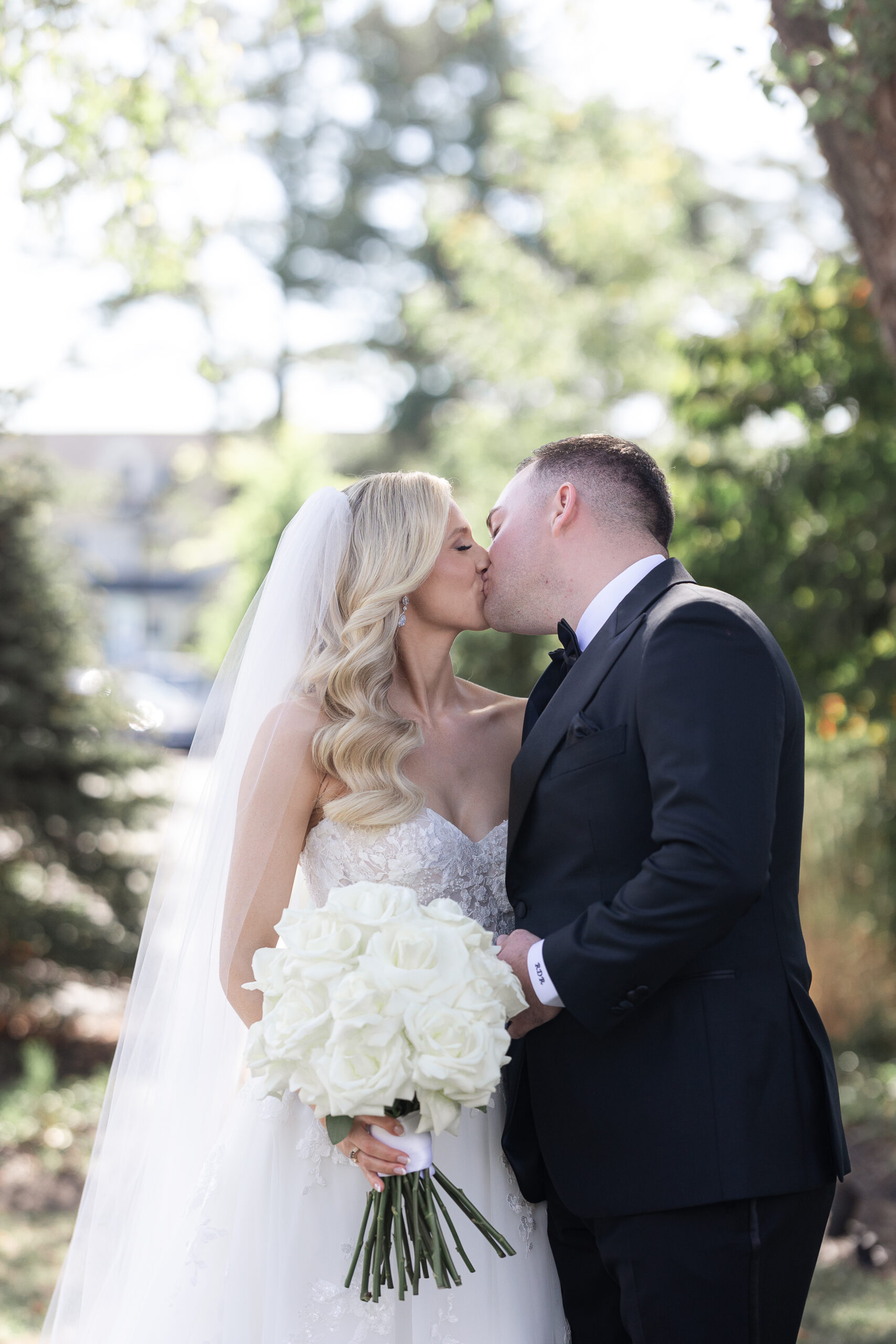 Bride and groom outdoor portraits at Edgewood Country Club