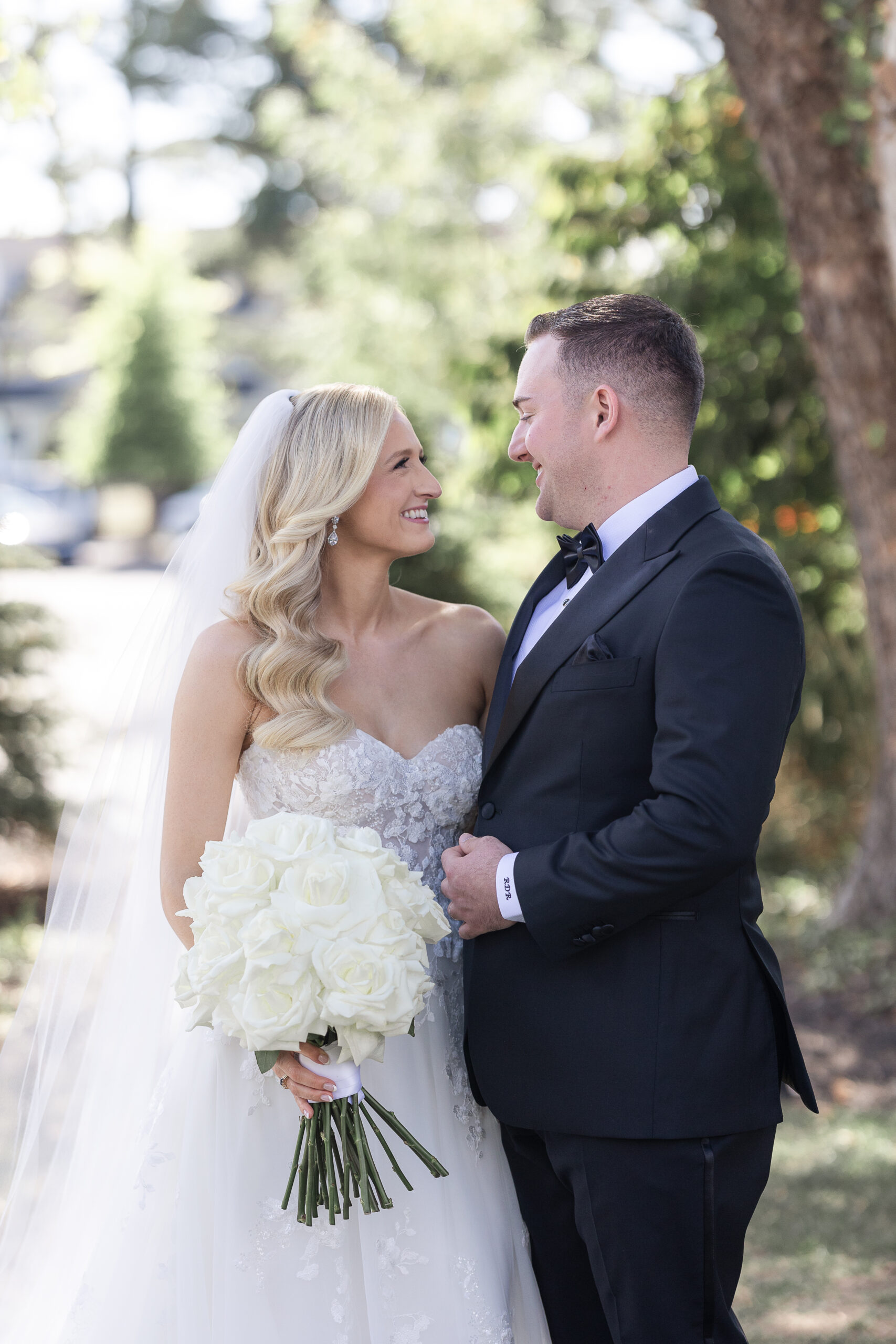 Bride and groom outdoor portraits at Edgewood Country Club