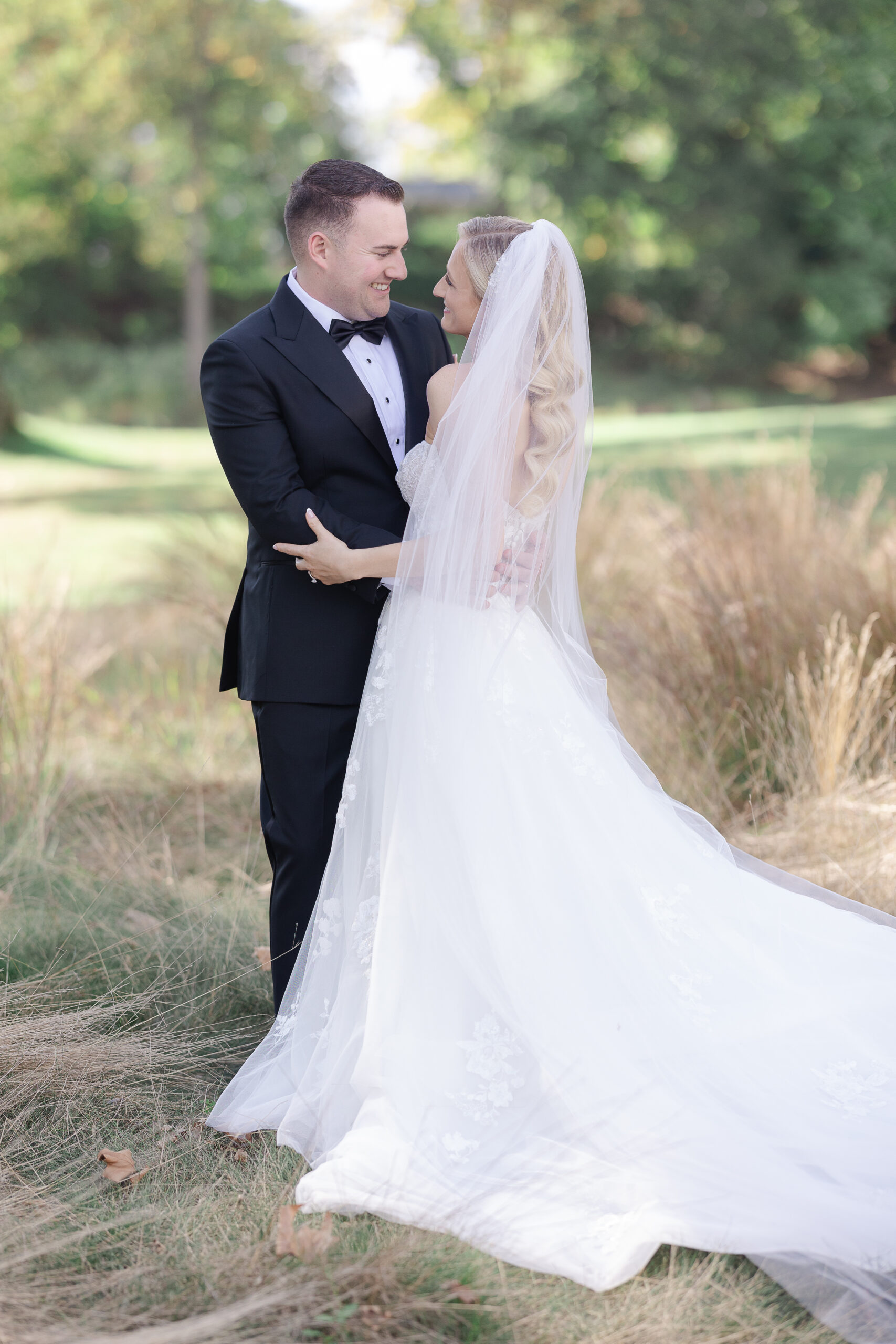 Bride and groom outdoor portraits at Edgewood Country Club