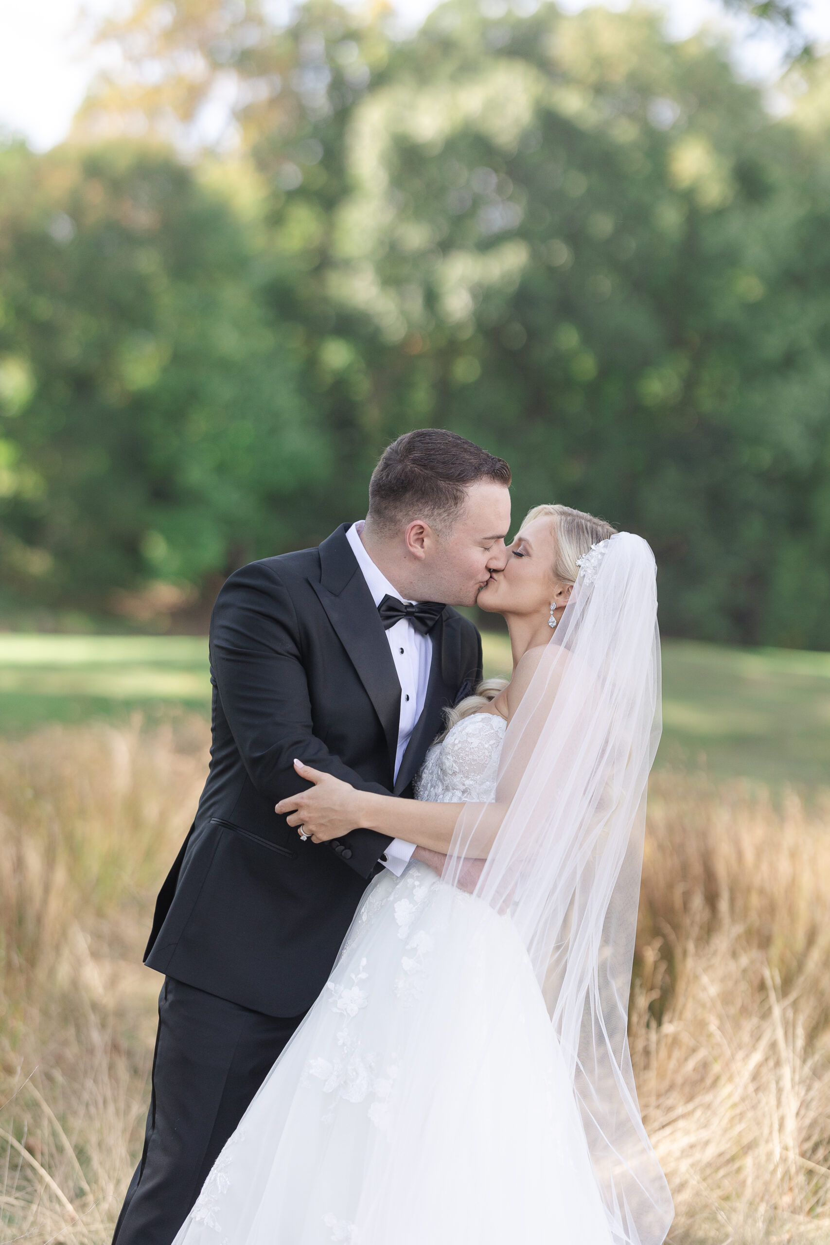 Bride and groom outdoor portraits at Edgewood Country Club