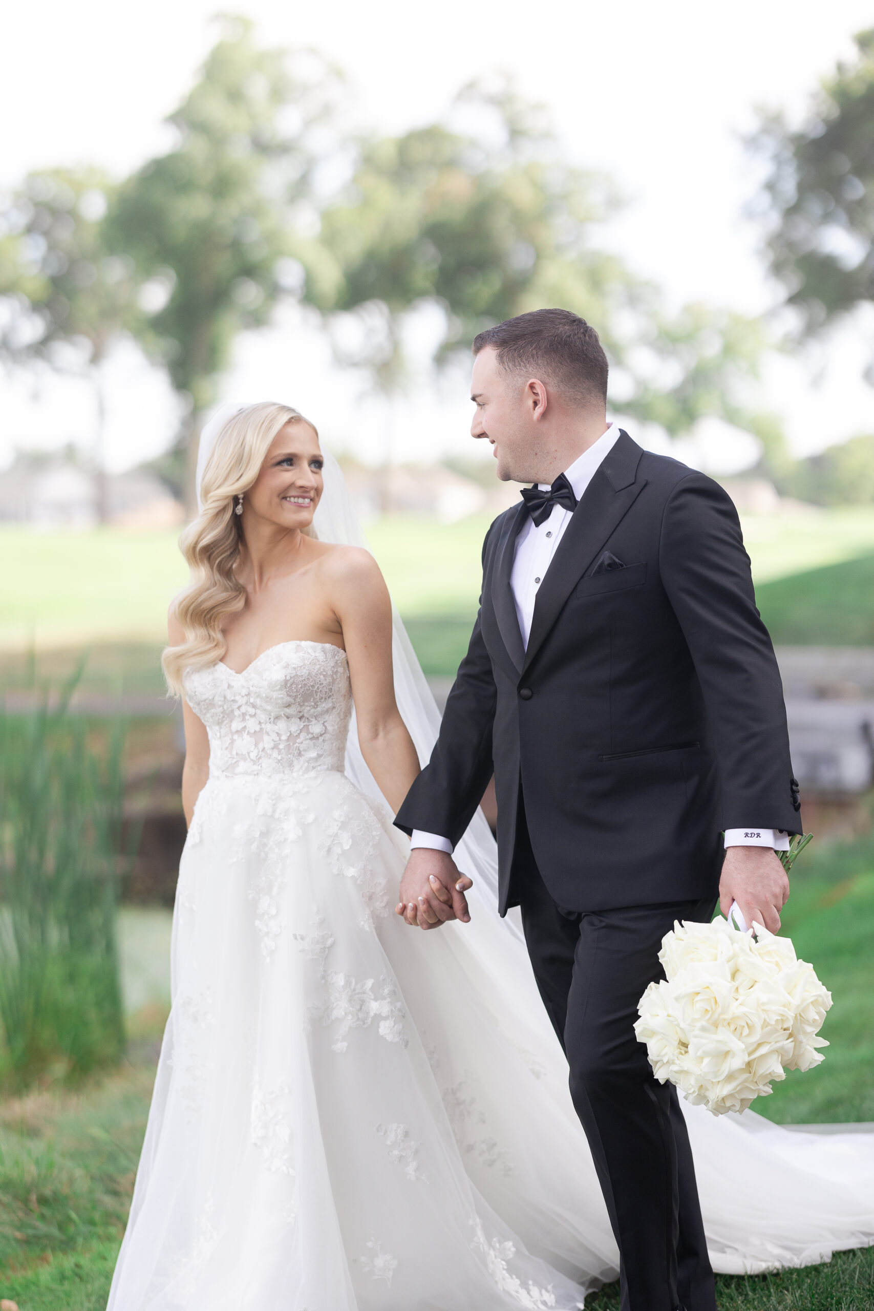 Bride and groom outdoor portraits at Edgewood Country Club