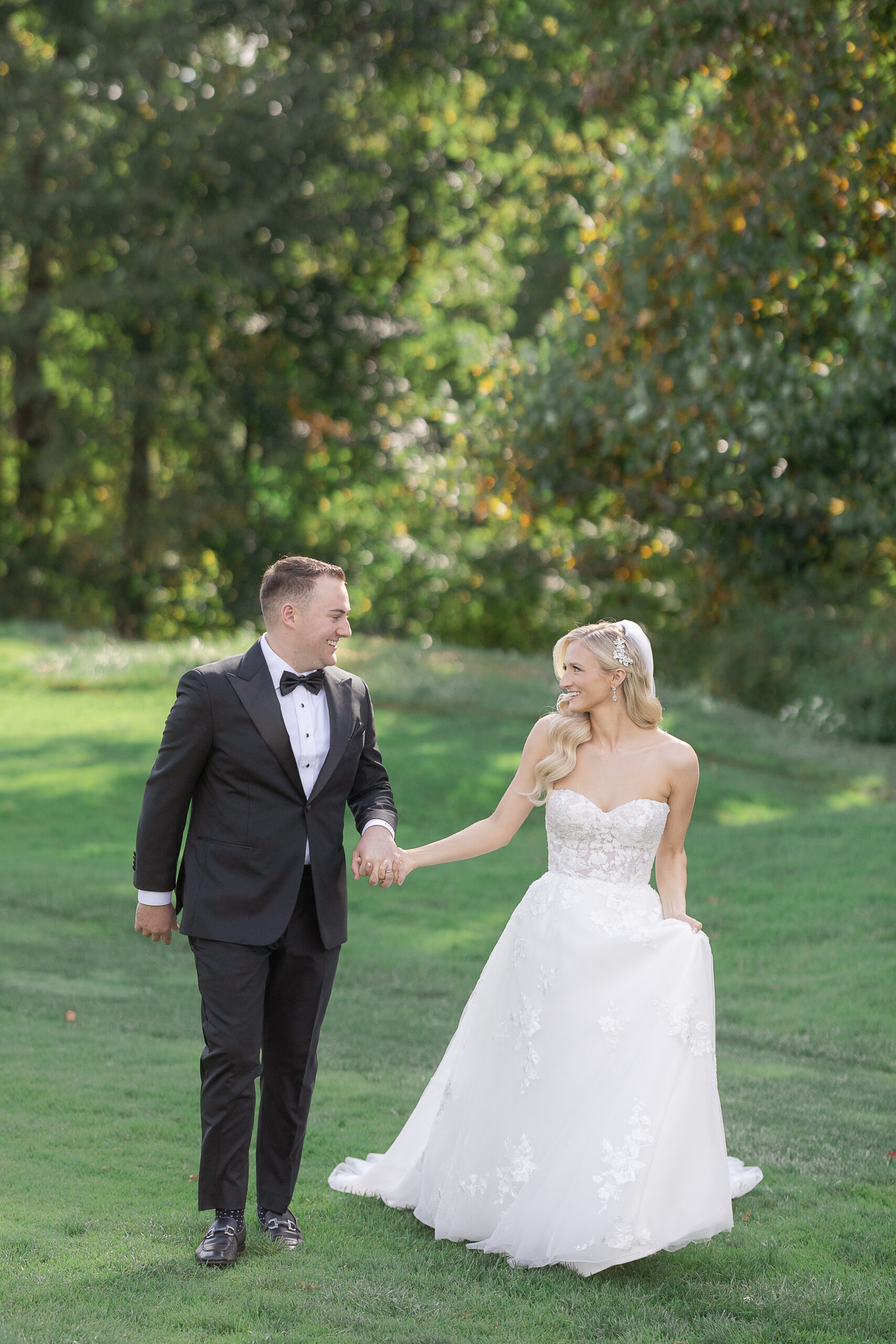 Bride and groom portraits at New Jersey wedding venue