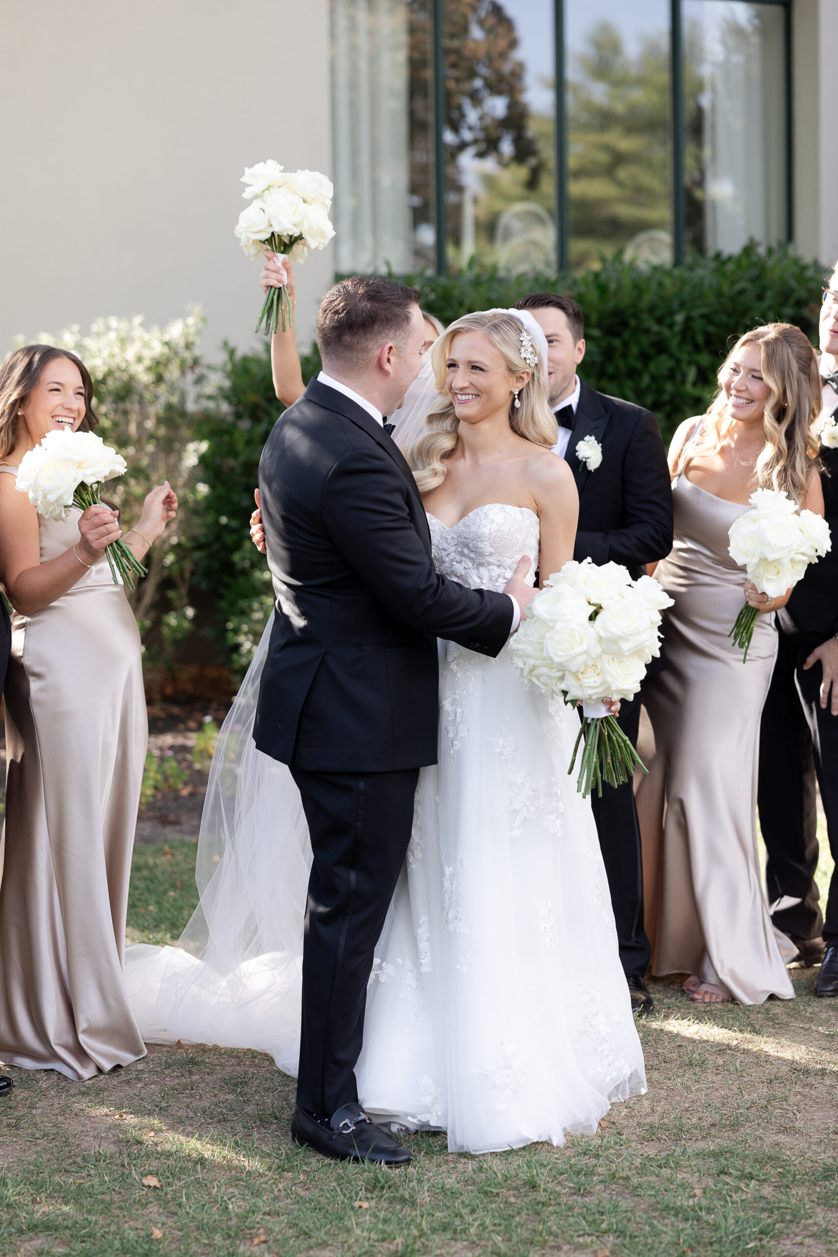 Wedding party photos at Edgewood Country Club Wedding venue