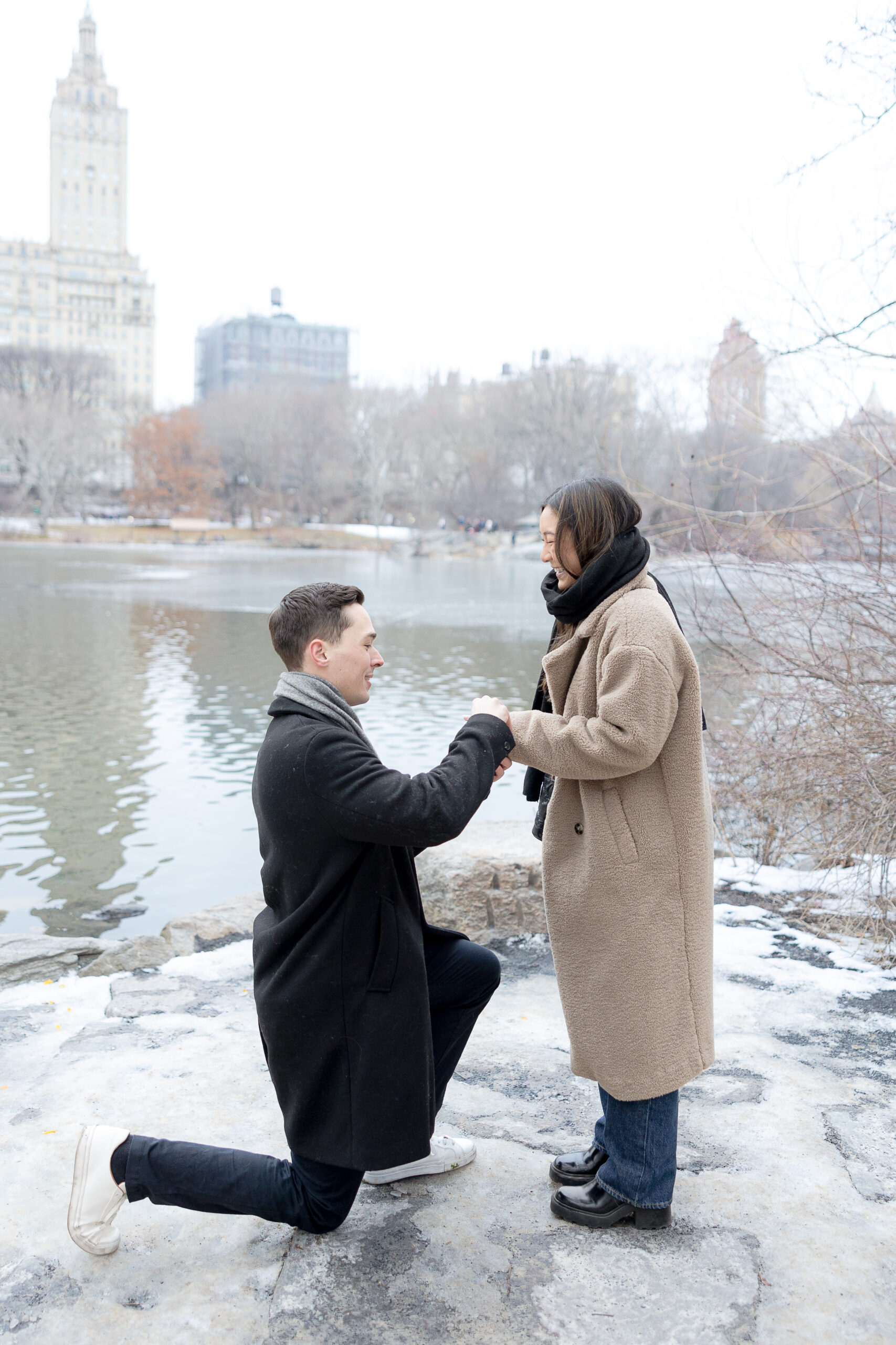 Manhattan proposal with girlfriend engagement reaction