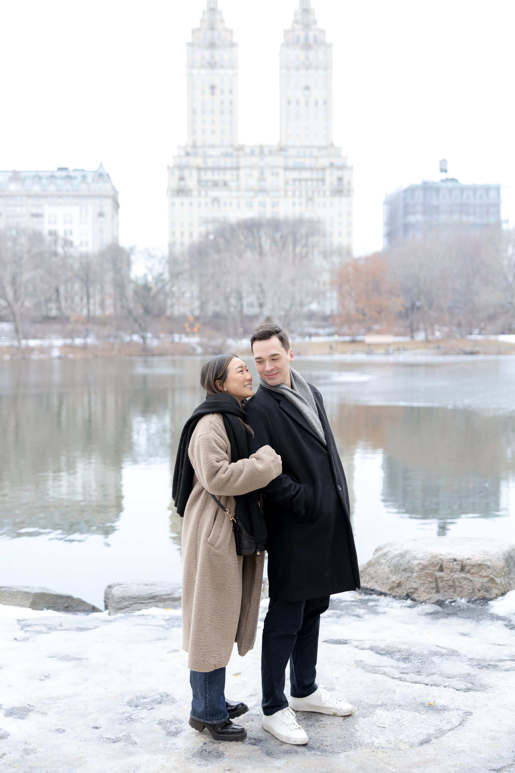 Manhattan engagement on winter day in NYC