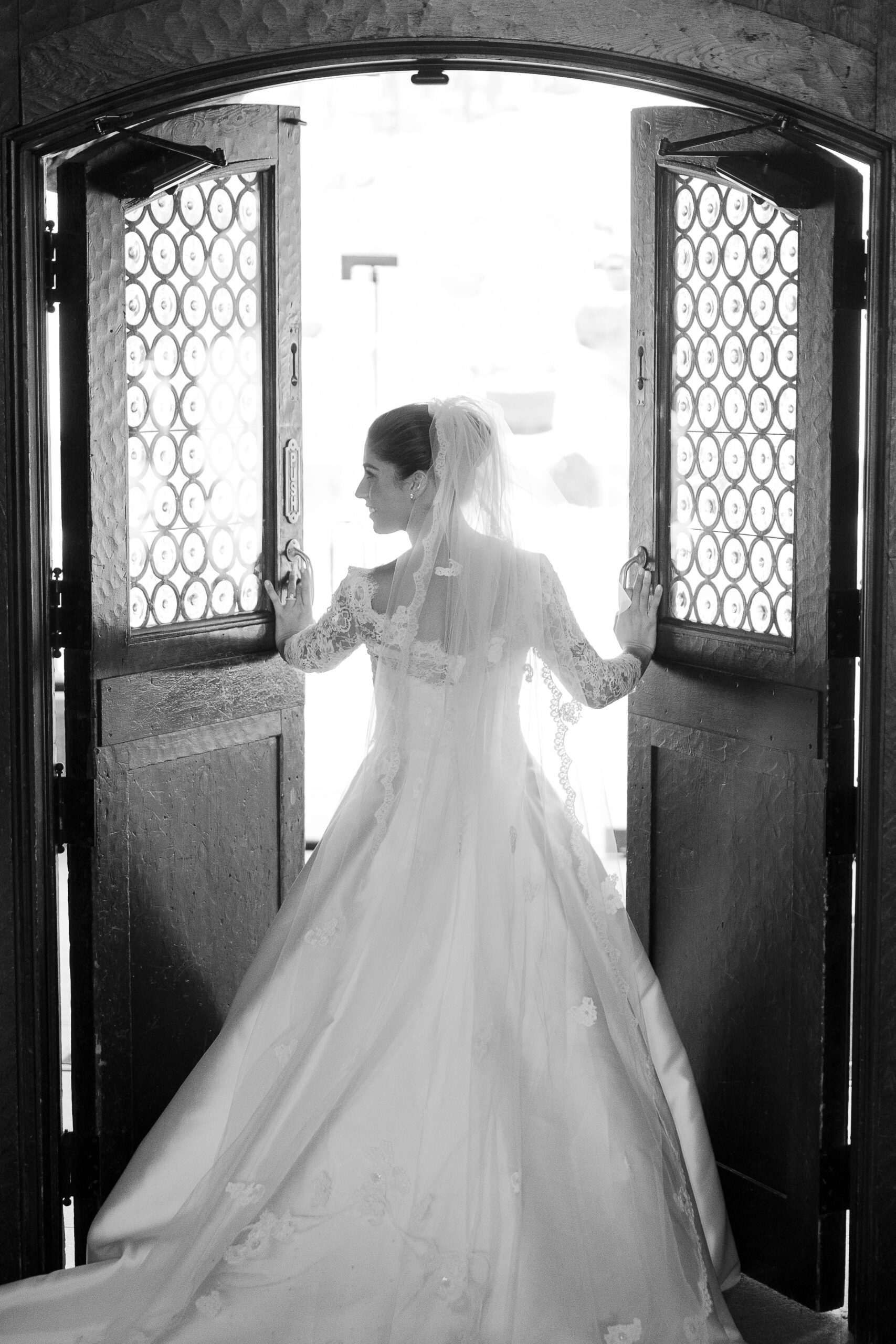Bride portraits inside Le Chateau