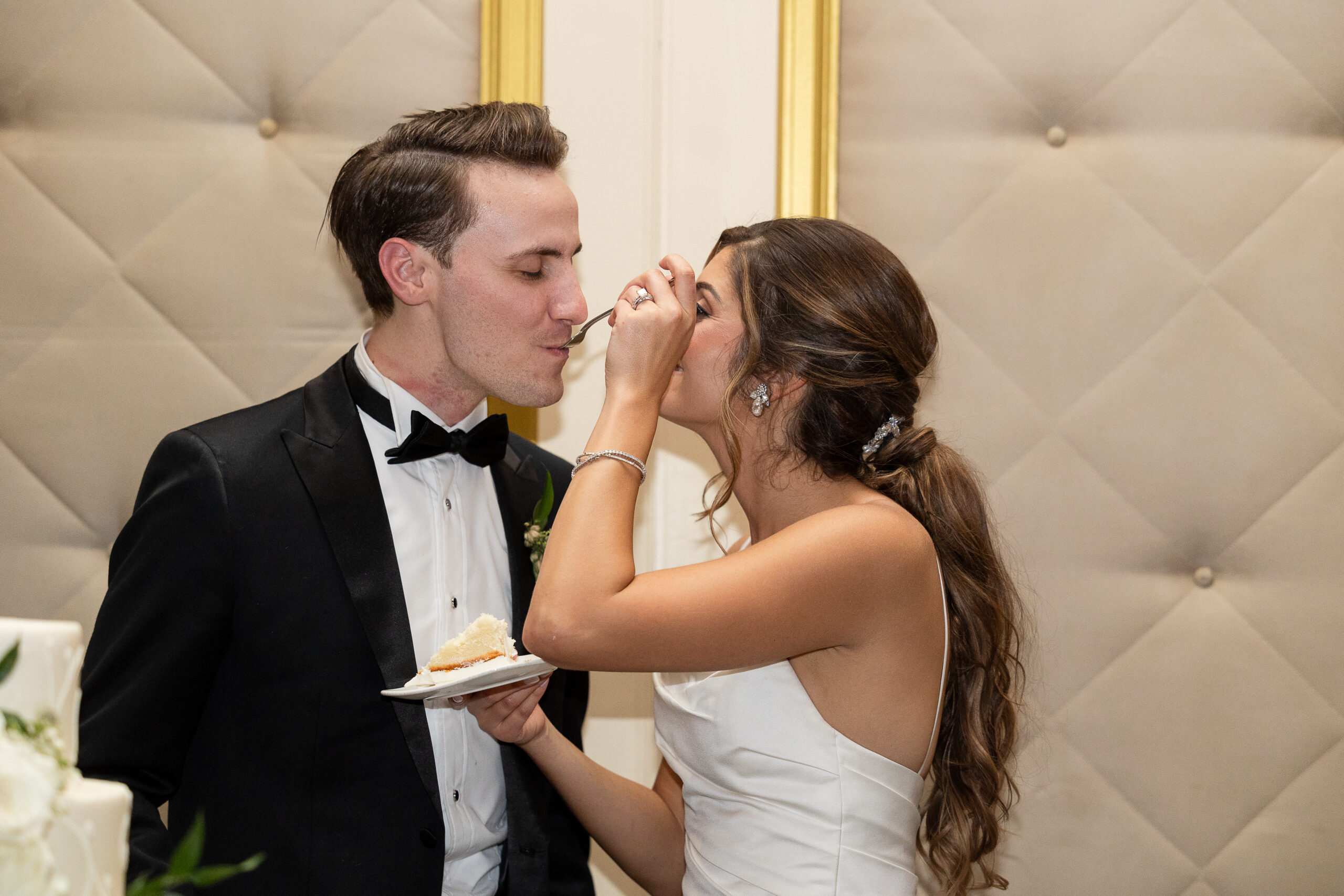 Bride and groom cake cutting