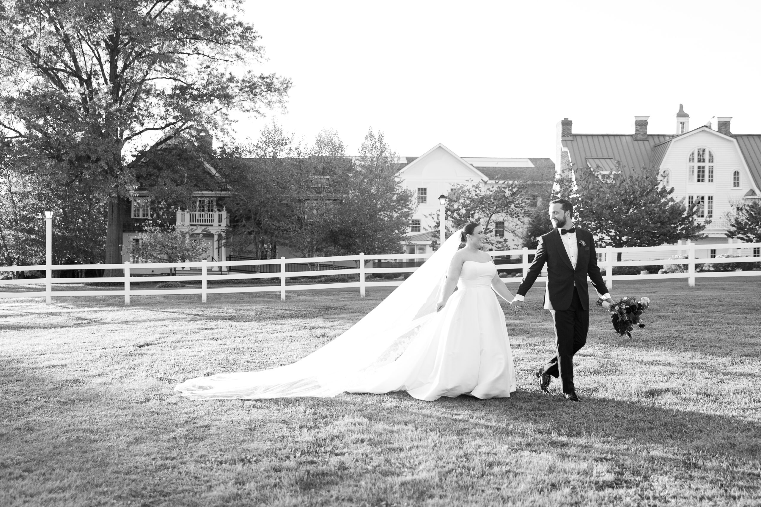 Bride and groom sunset photos at Whitehouse NJ Wedding venue