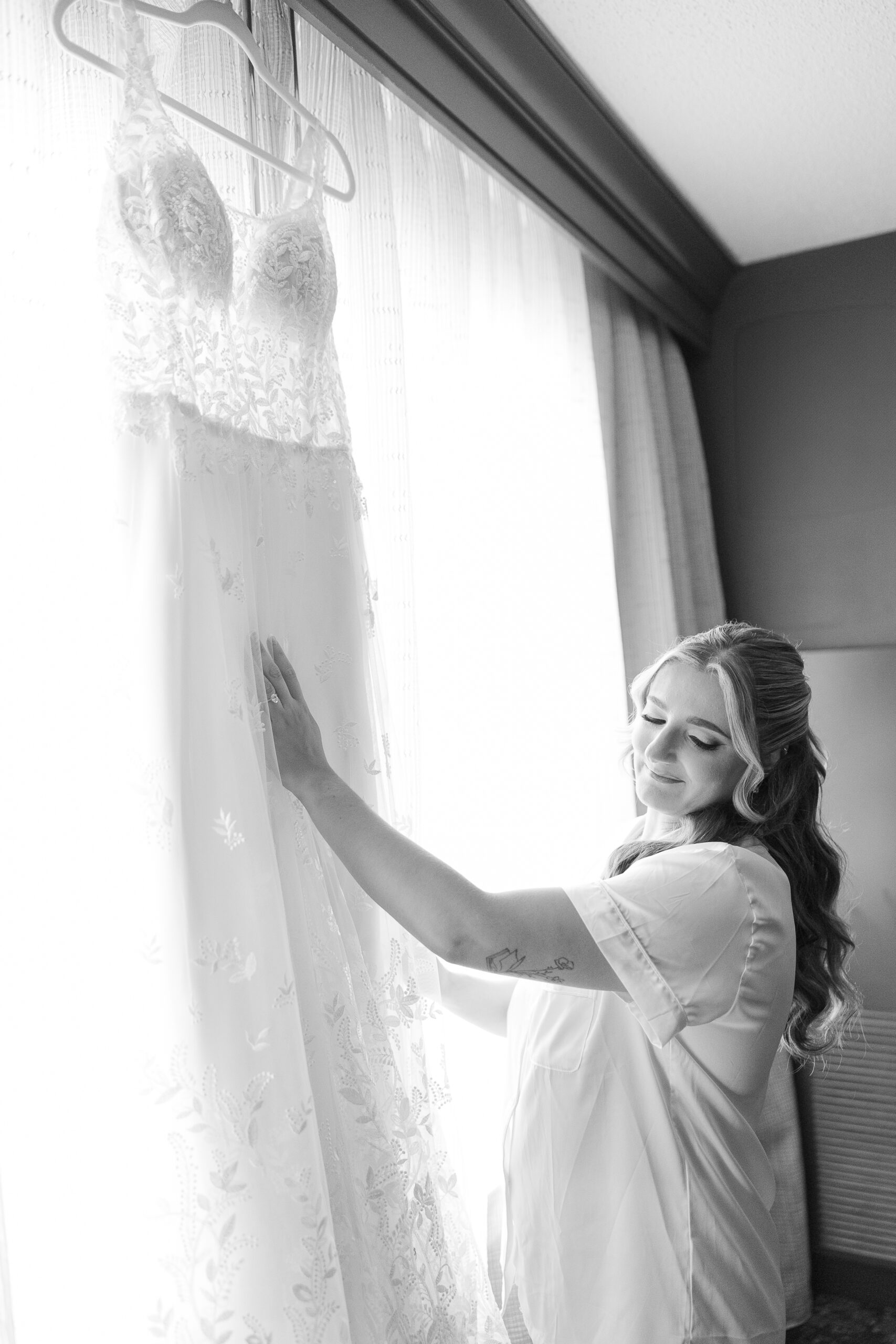 Luxury bride getting ready at Bridgewater Marriott wedding