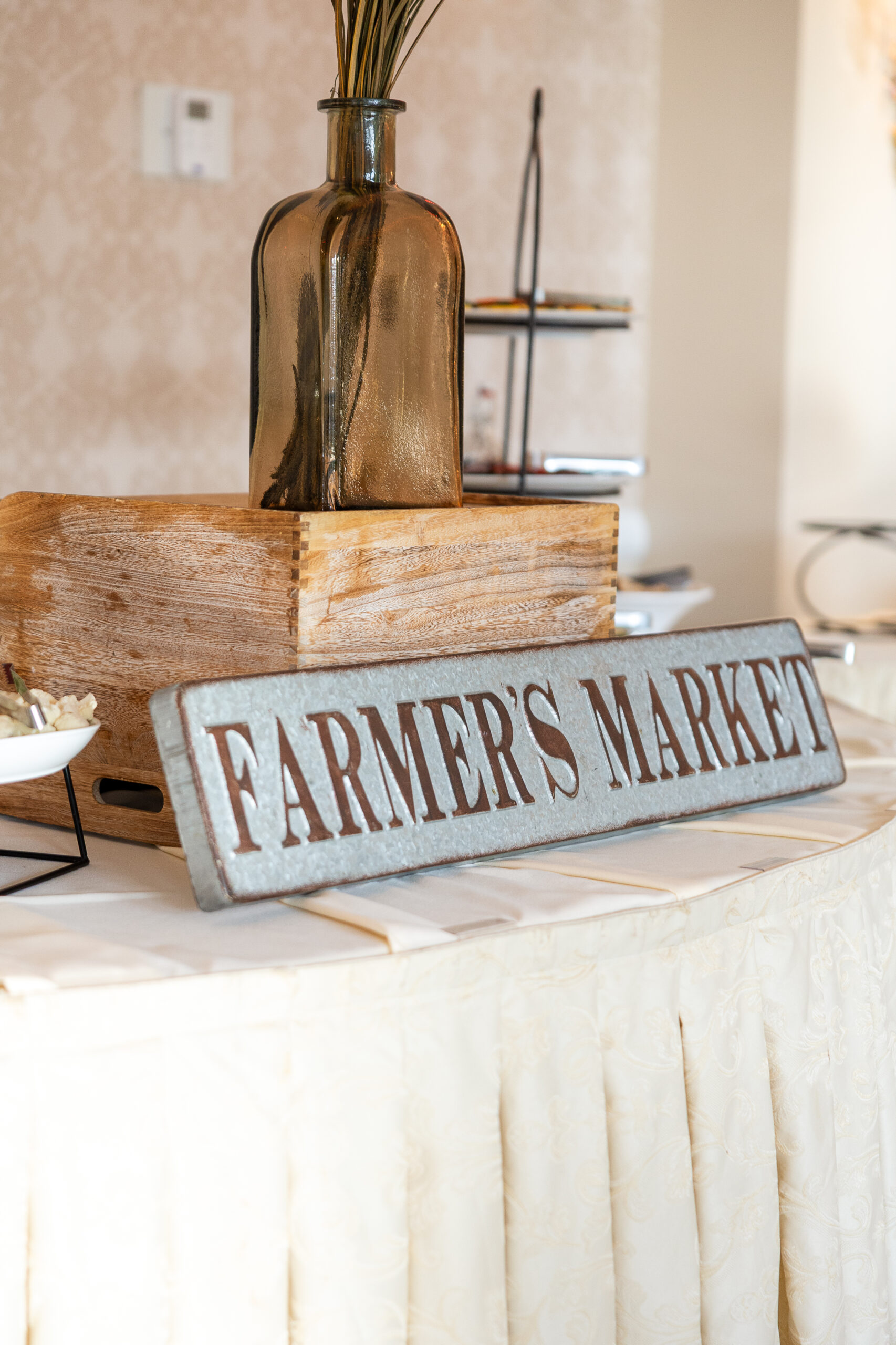 Indoor wedding reception decor