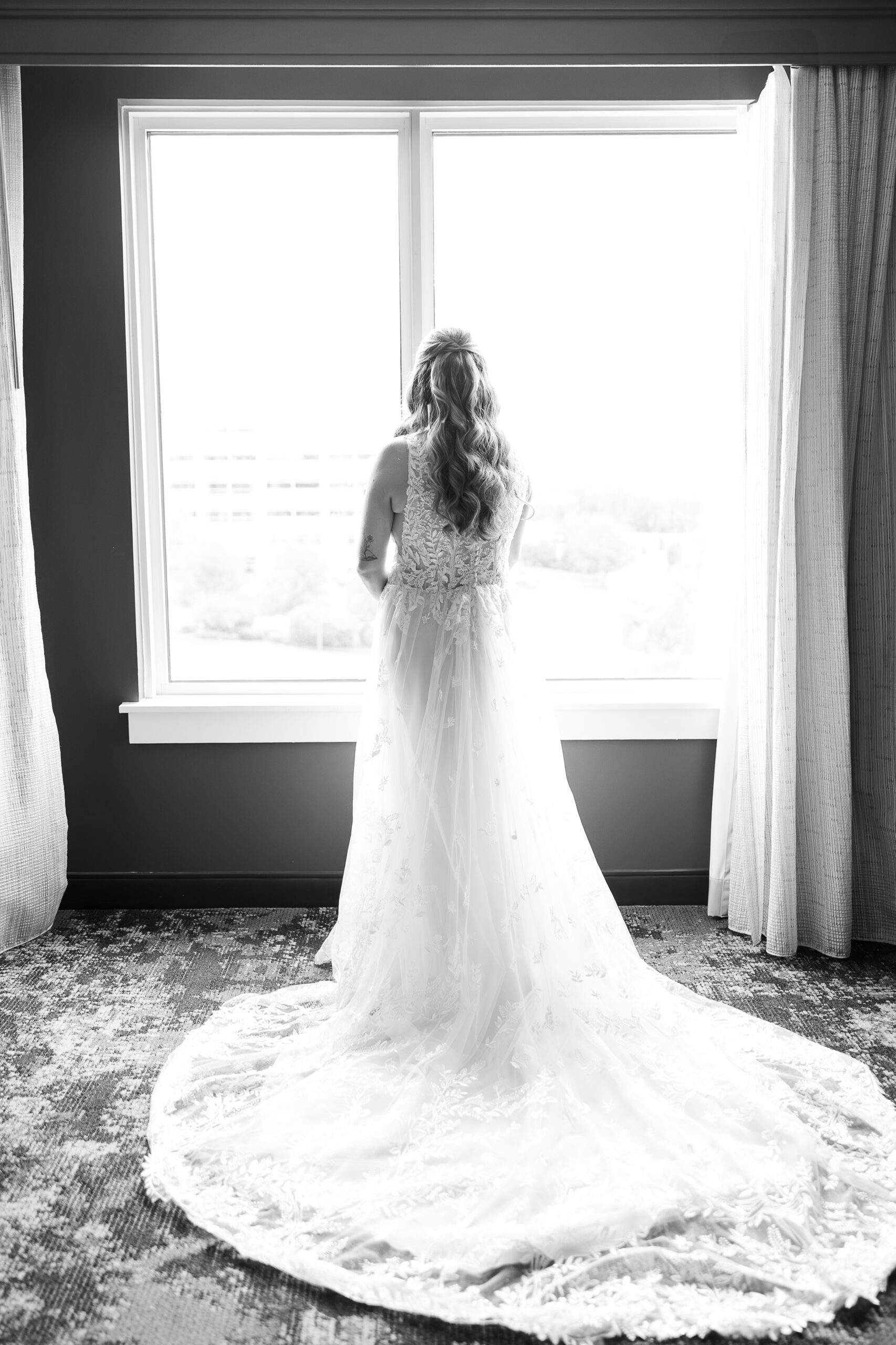 Luxury bride getting ready at NJ Bridgewater Marriott