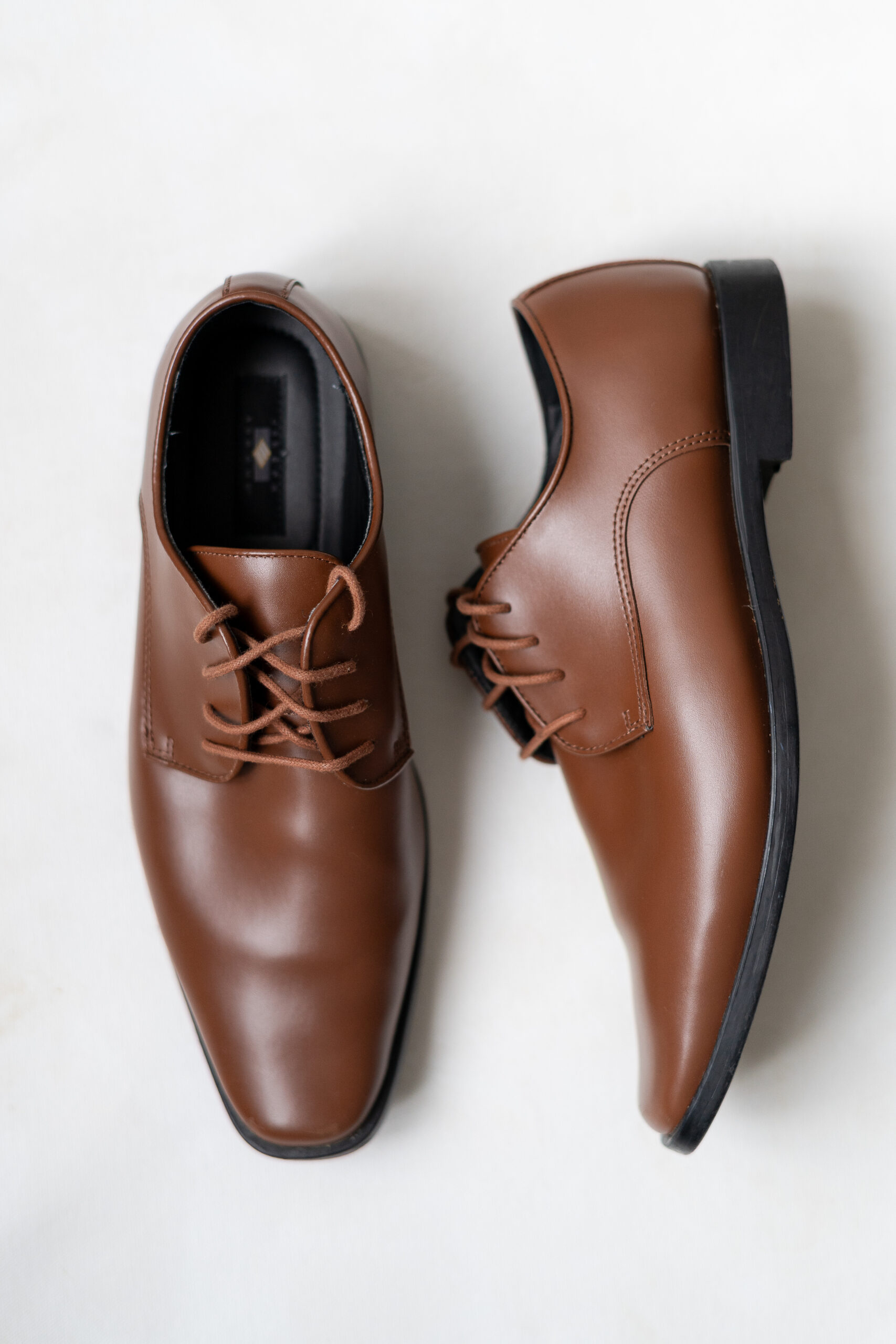 Wedding groom detail photography at Bridgewater Marriott hotel