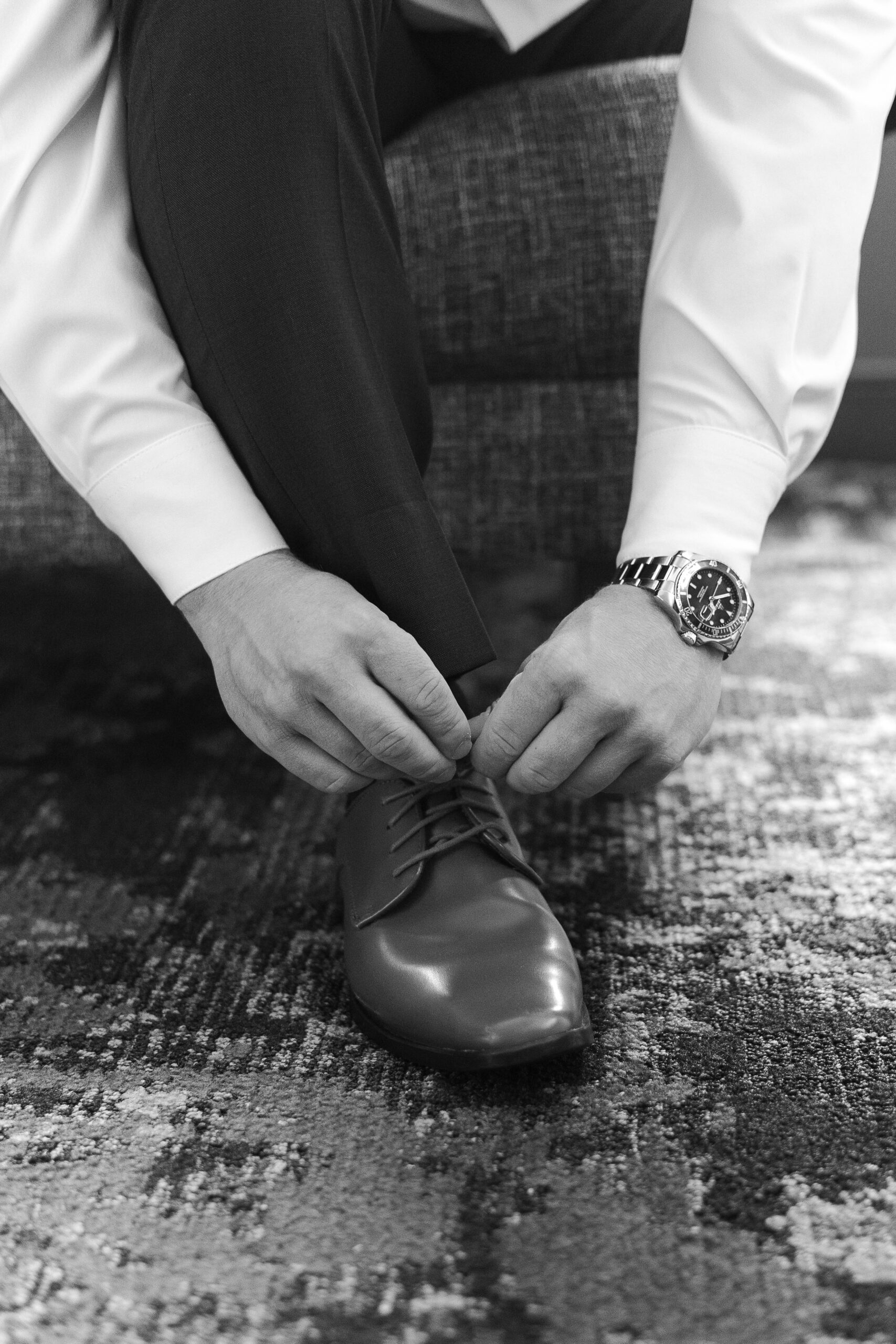 Groom getting ready at Bridgewater Marriott NJ