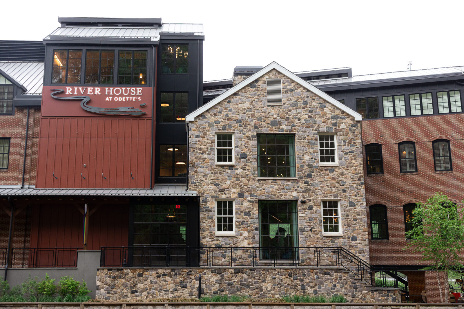 River House at Odette's real estate