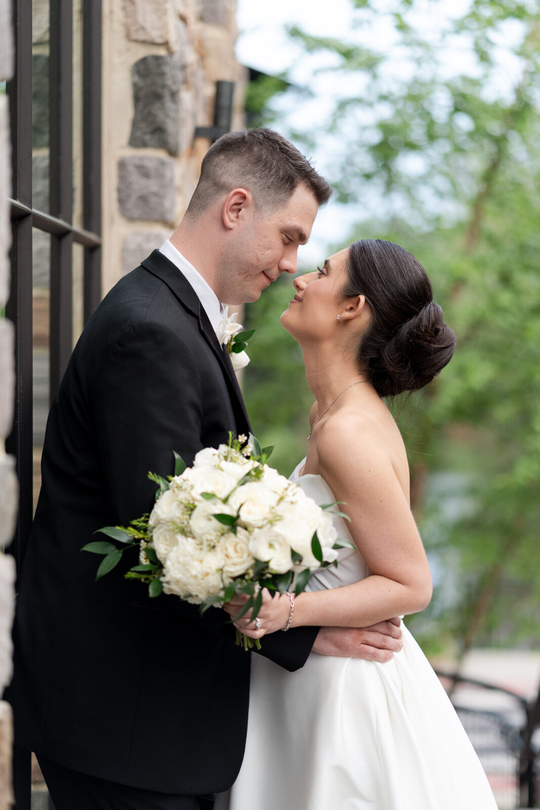Bride and groom portraits along River House wedding venue