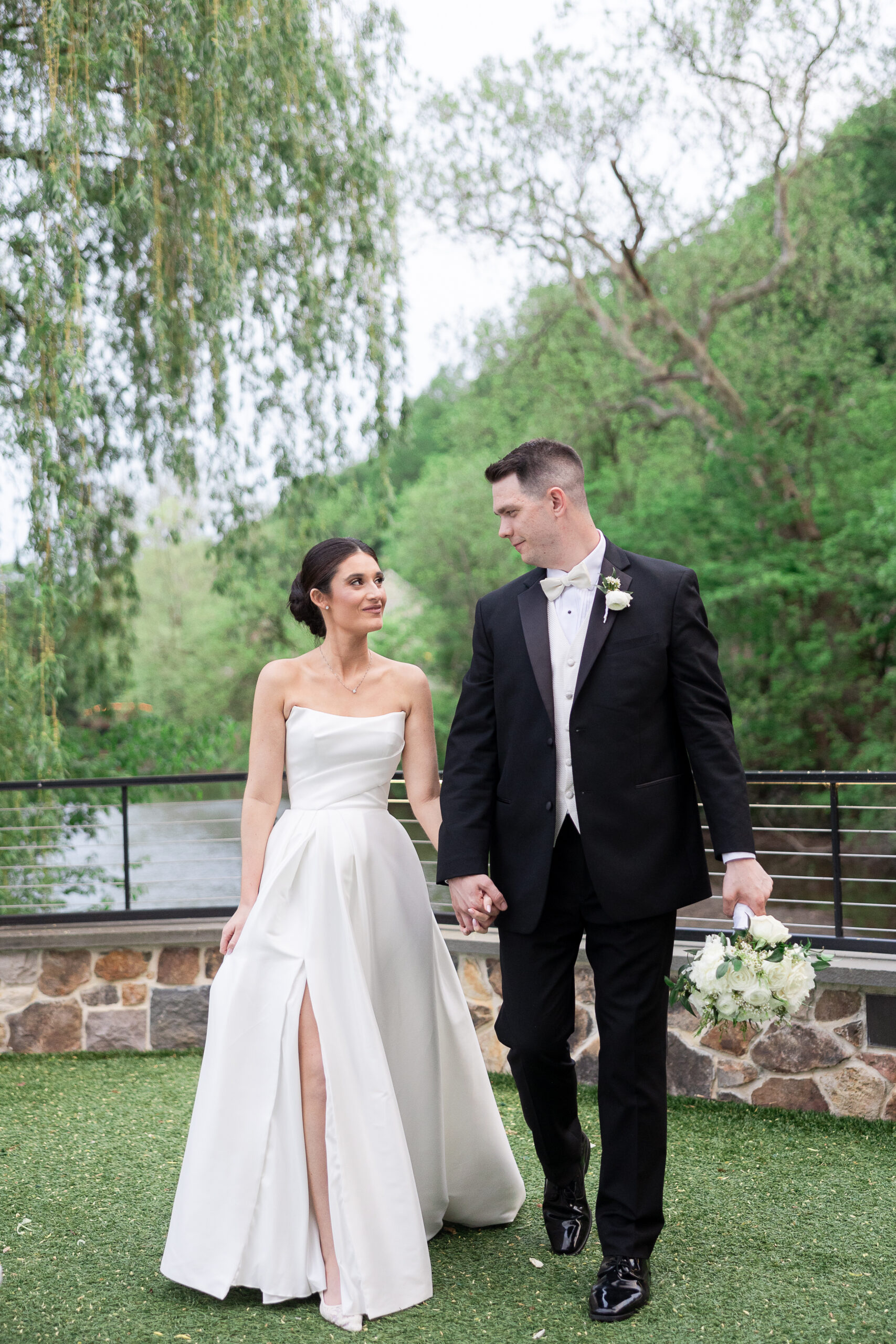Sunset portraits at River House at Odette’s Pennsylvania wedding venue