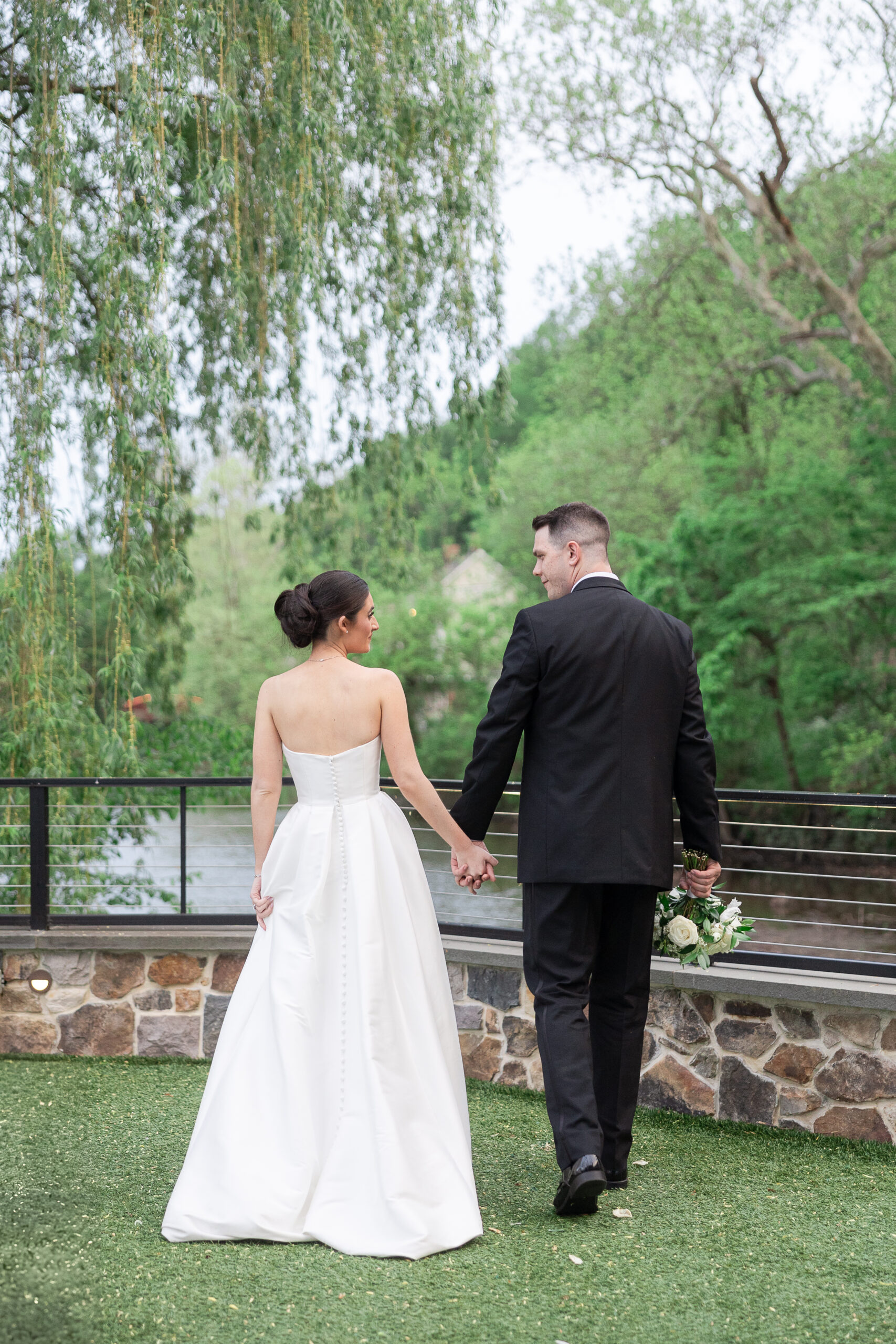 Sunset portraits at River House at Odette’s Pennsylvania wedding venue