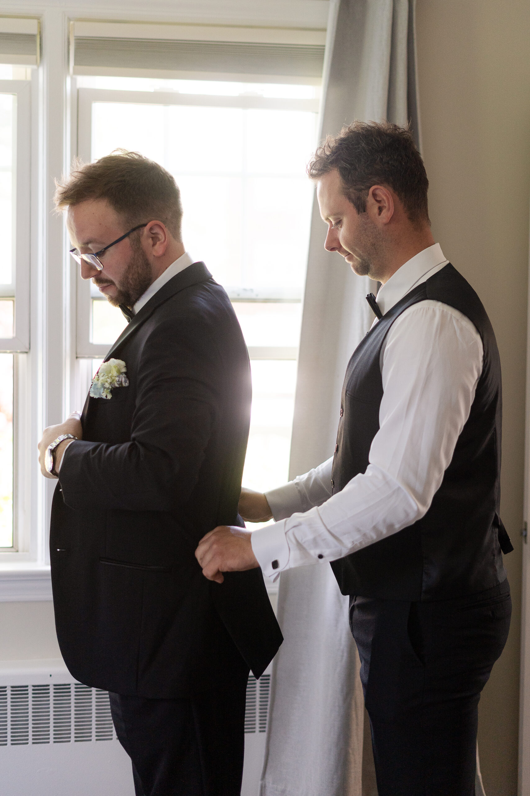 Groom getting ready in Yonkers