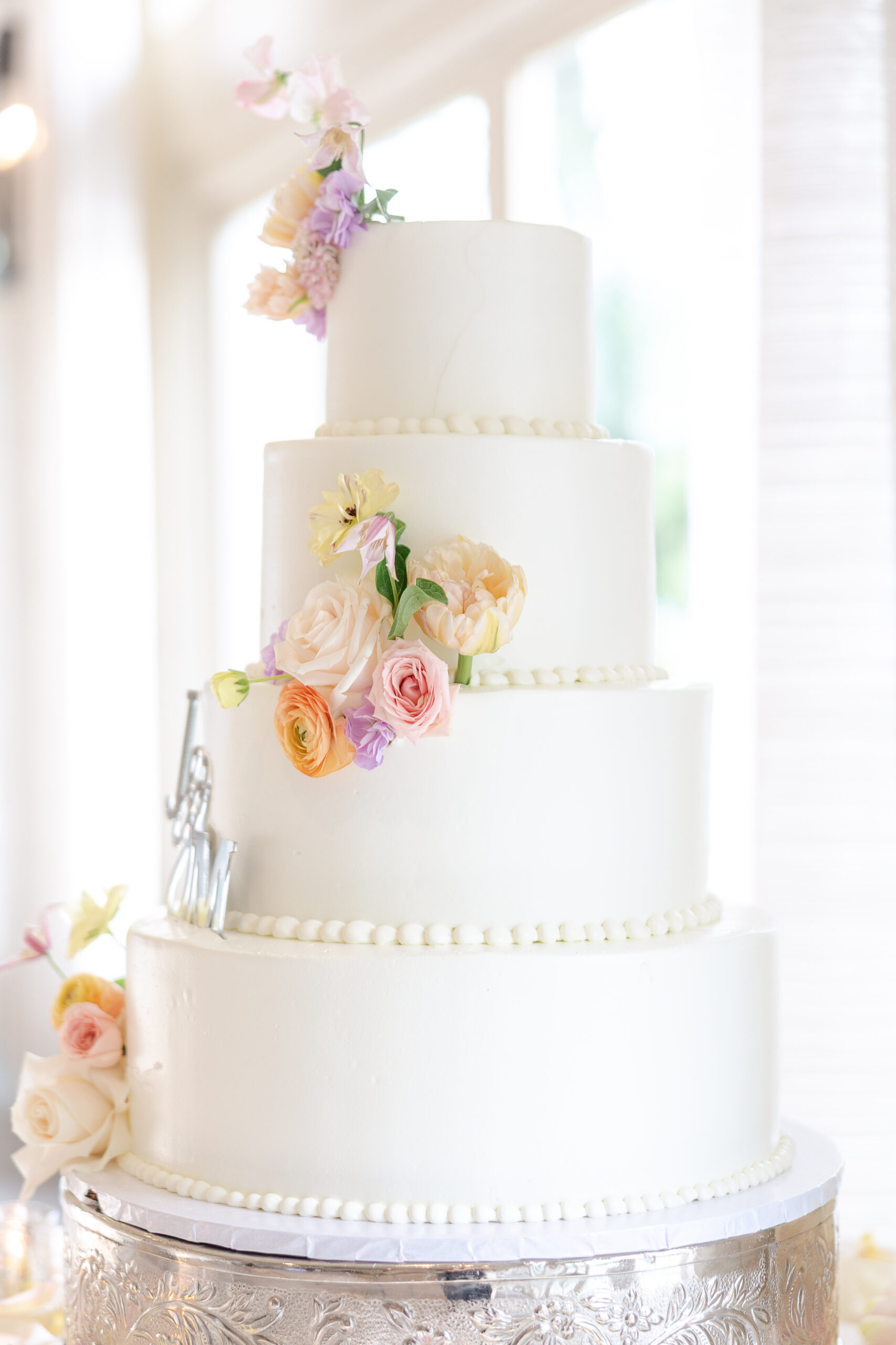 Purple wedding bouquet inspiration